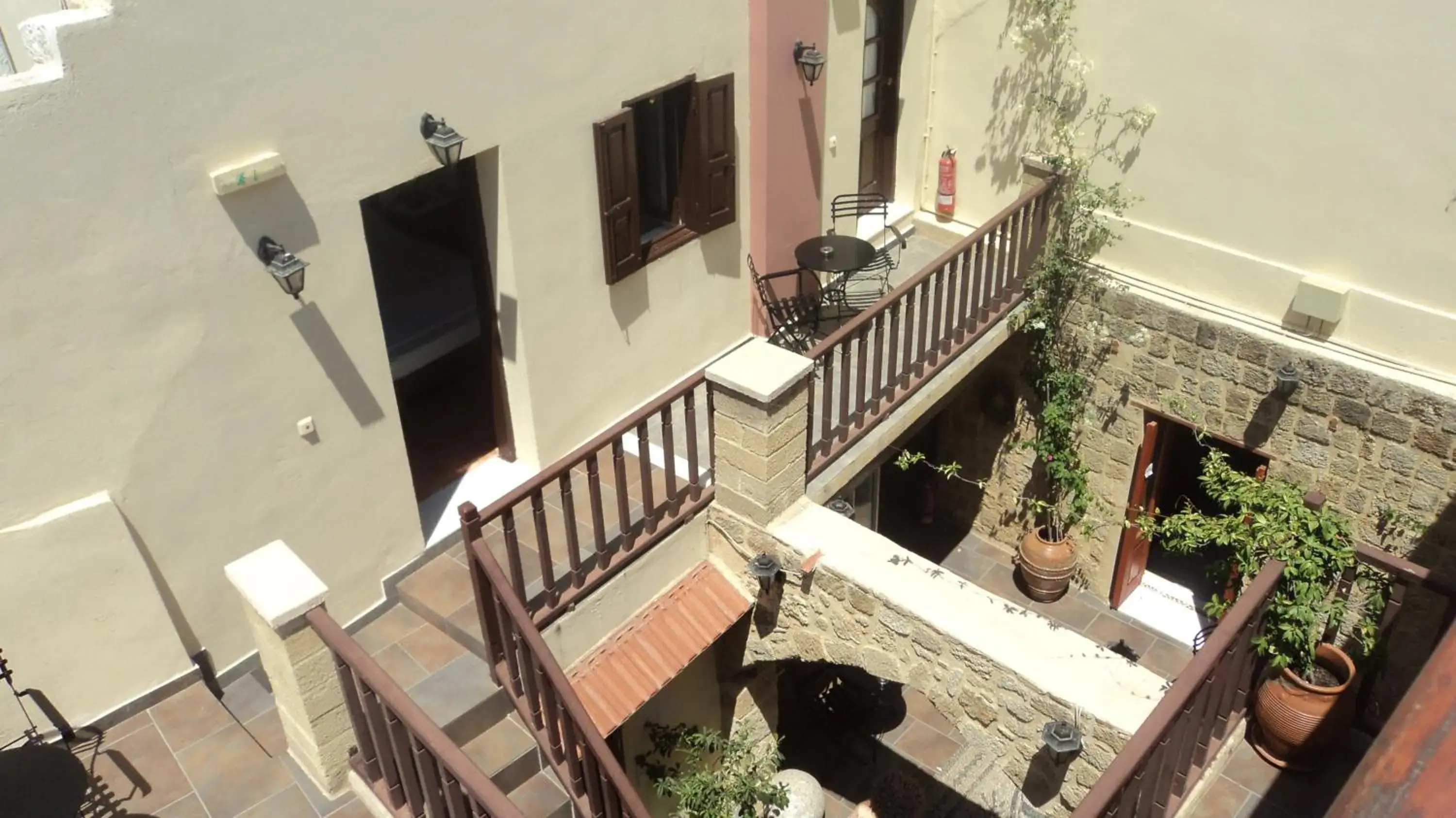 Property building in Camelot Traditional & Classic Hotel Property building in Camelot Traditional & Classic Hotel