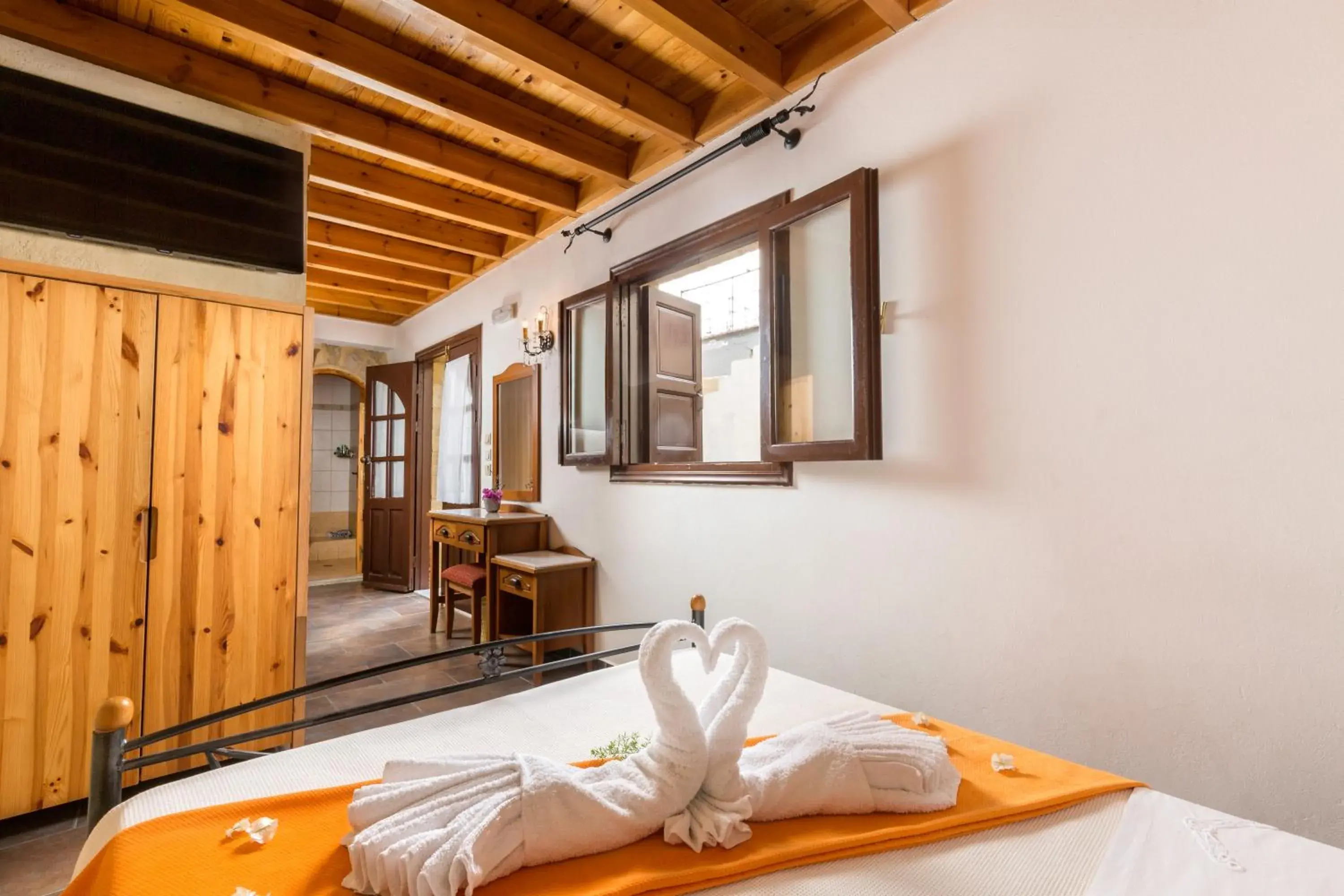 Bed in Camelot Traditional & Classic Hotel Bed in Camelot Traditional & Classic Hotel