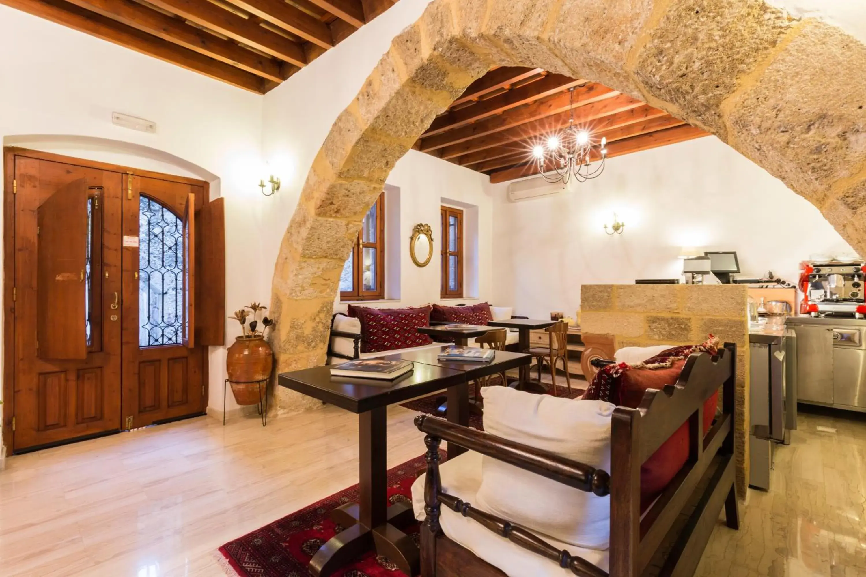 Camelot Traditional & Classic Hotel Camelot Traditional & Classic Hotel