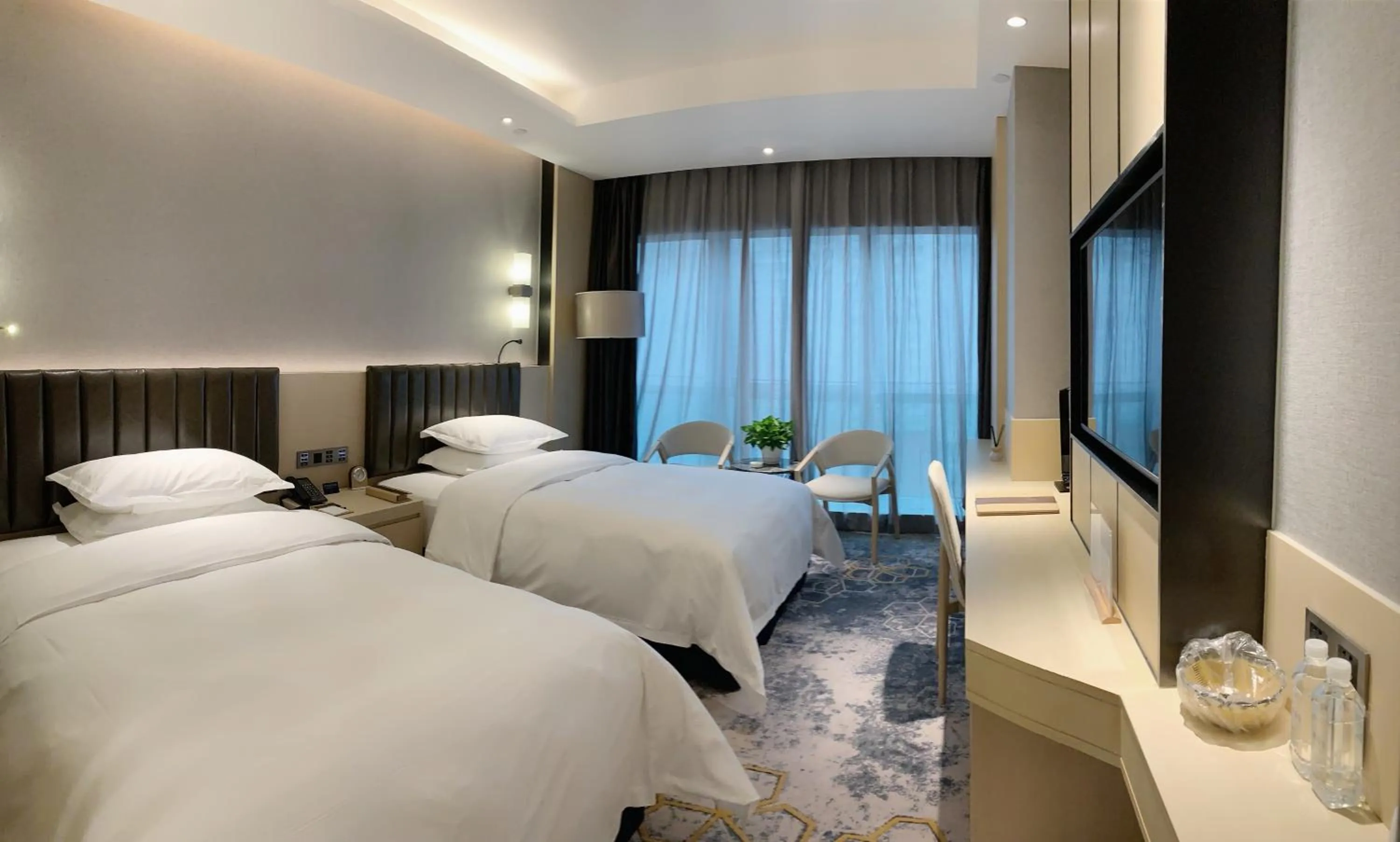 Bed in Chongqing Liyuan Hotel