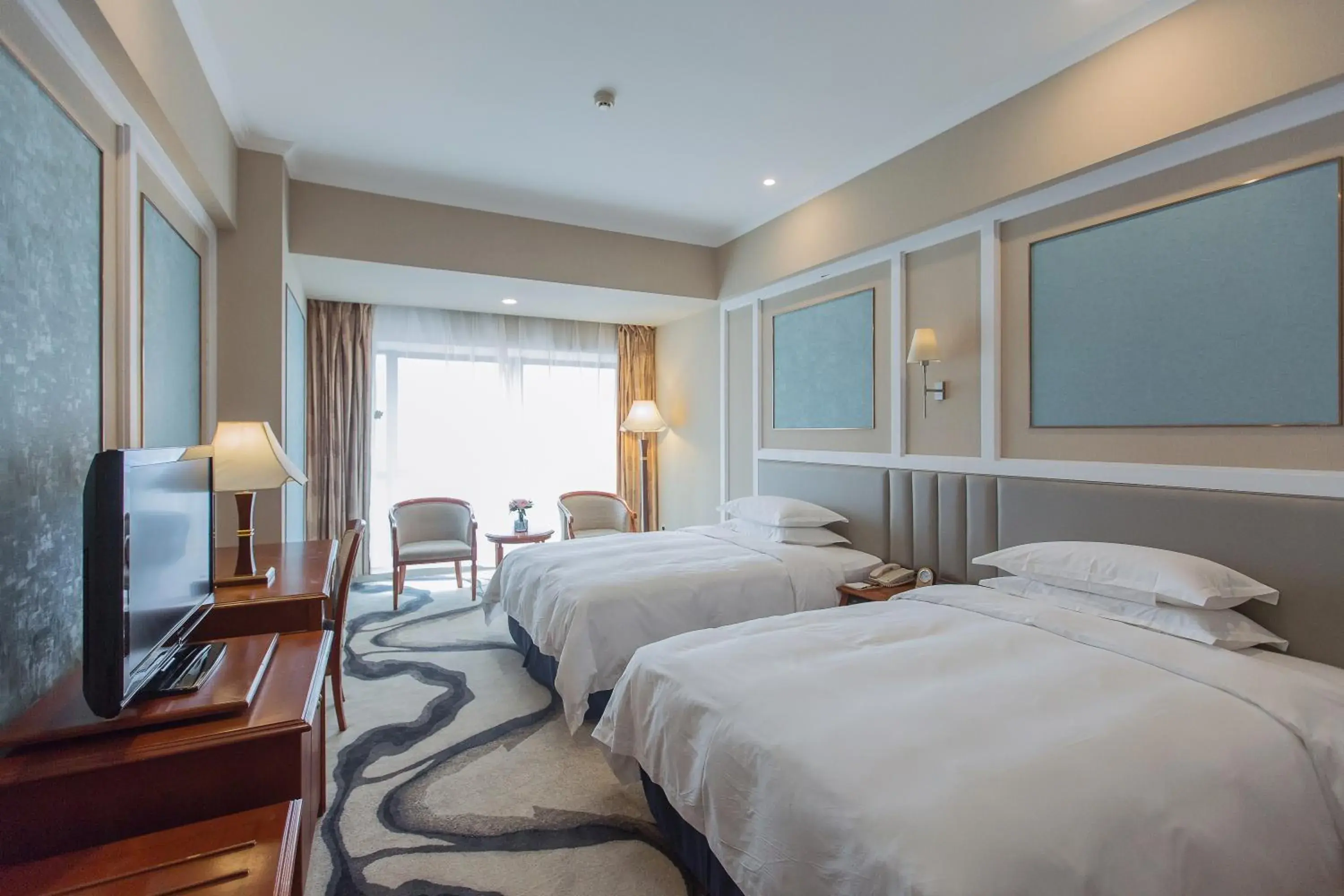 Superior Twin Room with City View in Chongqing Liyuan Hotel Superior Twin Room with City View in Chongqing Liyuan Hotel