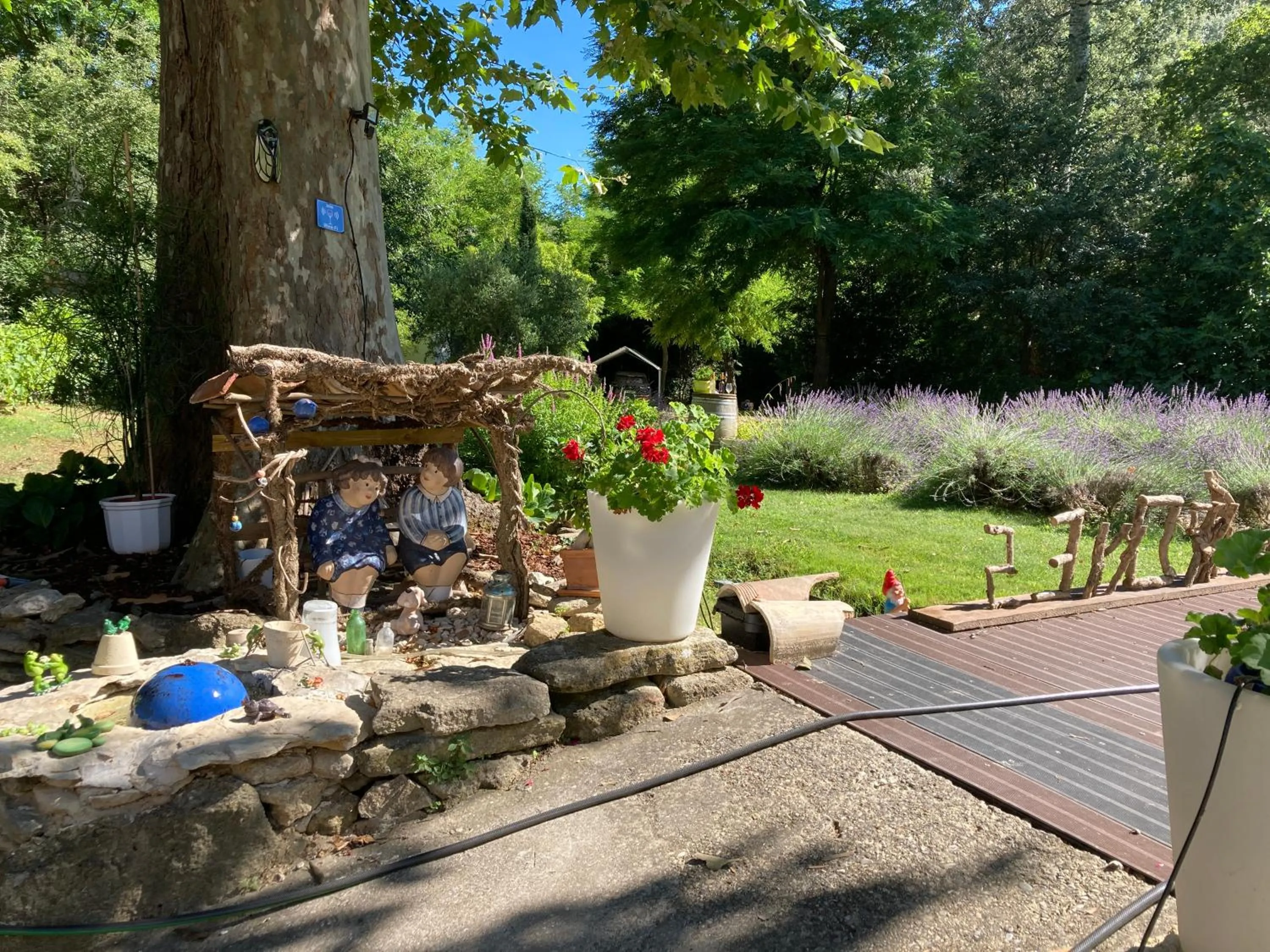 Garden in Le Mas aux Arômes