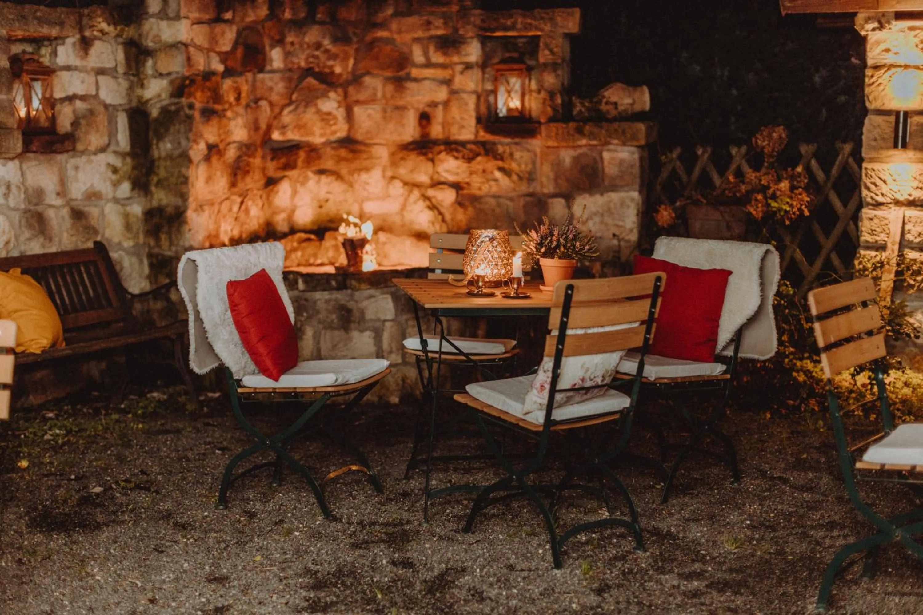 Restaurant/places to eat in Landhotel Rosenschänke