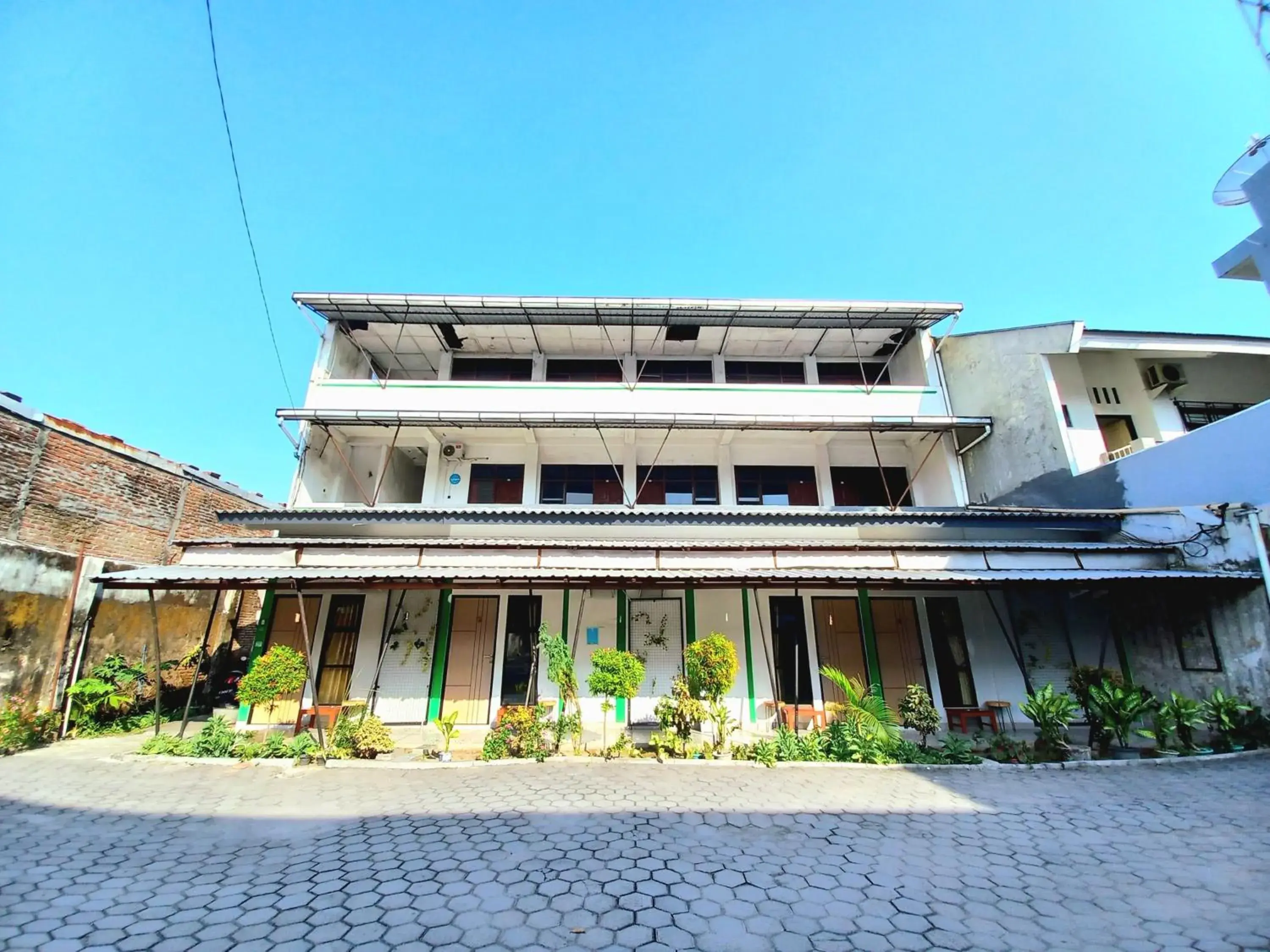 Property Building in Hotel Jogja Kili Suci By Simply Homy