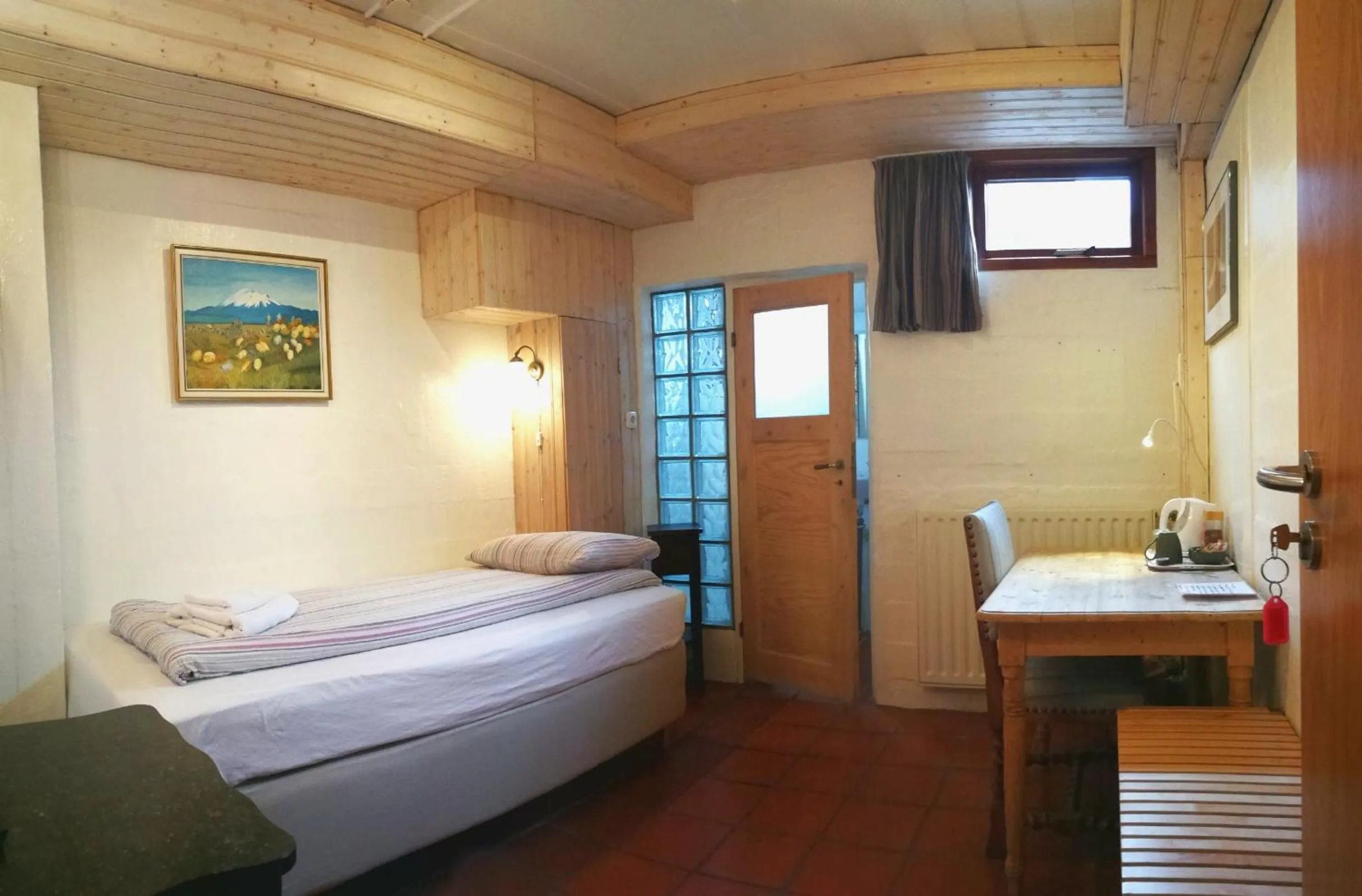 Bed in Eric the Red Guesthouse