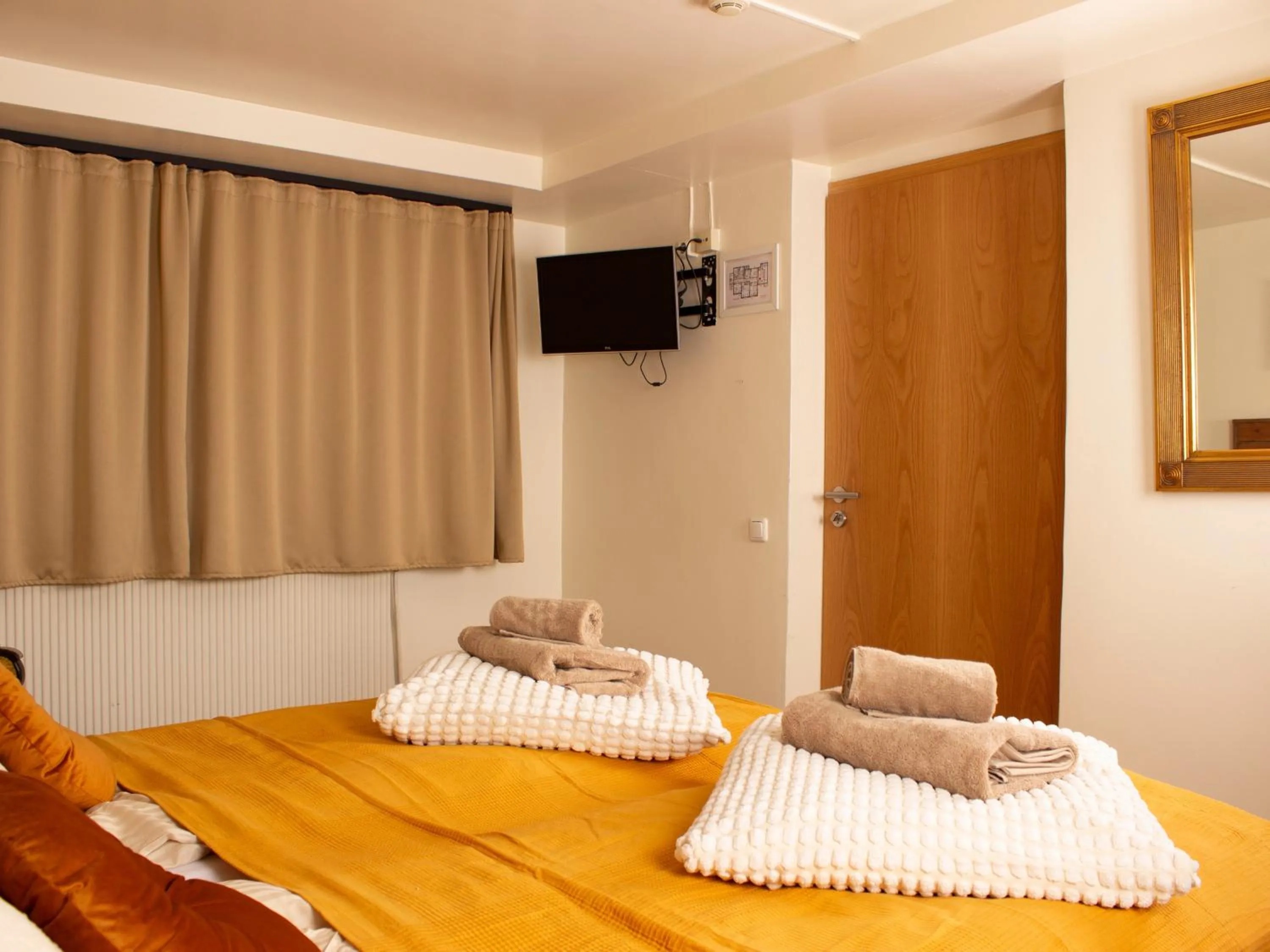 Bed in Eric the Red Guesthouse