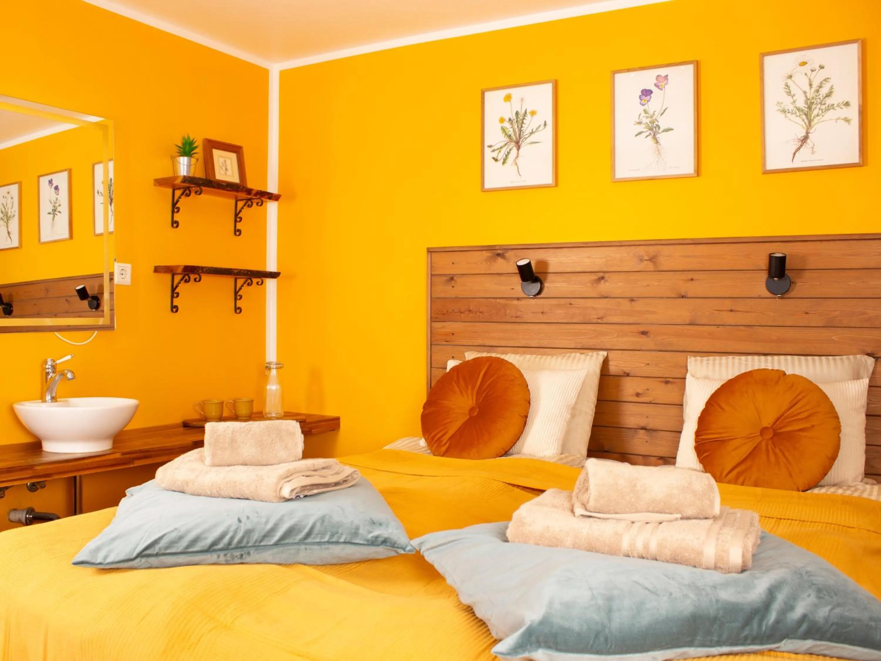 Bed in Eric the Red Guesthouse