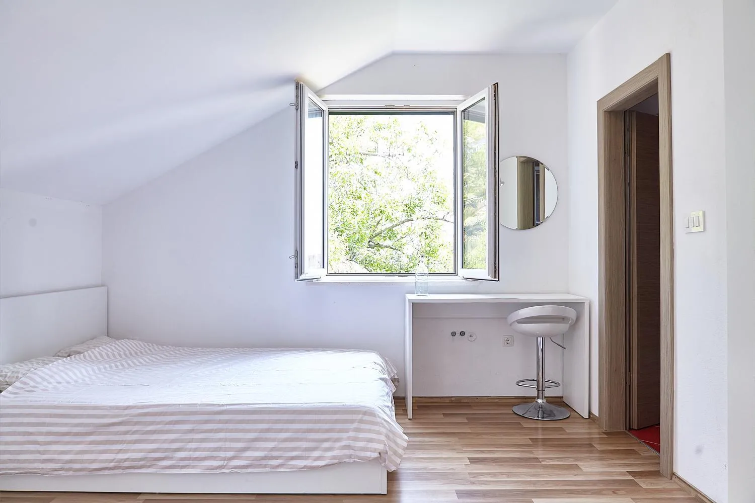 Triple Room with Private Bathroom in Love Dubrovnik Hostel