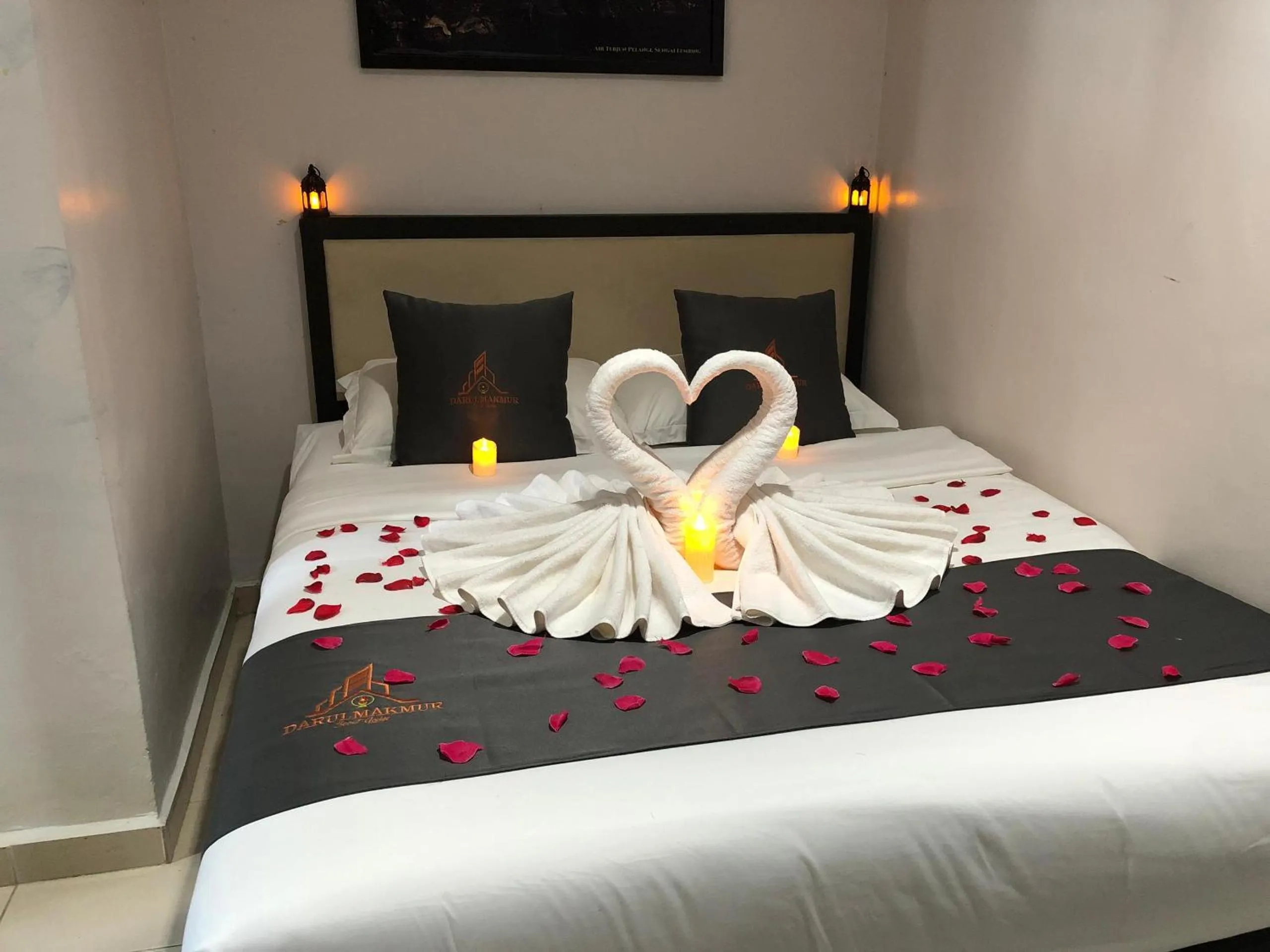 Bed in DarulMakmur Scout Lodge