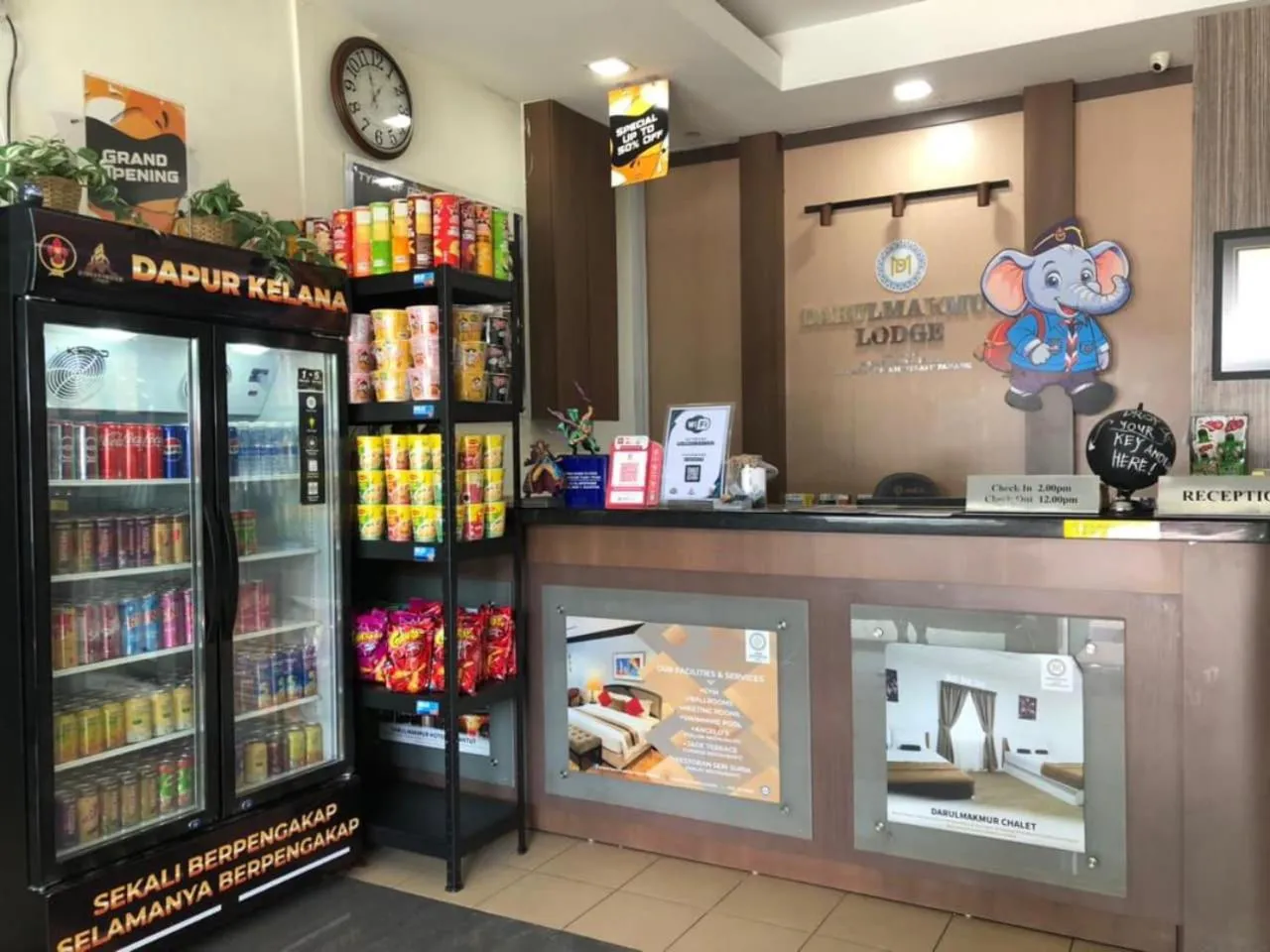 Lobby or reception in DarulMakmur Scout Lodge