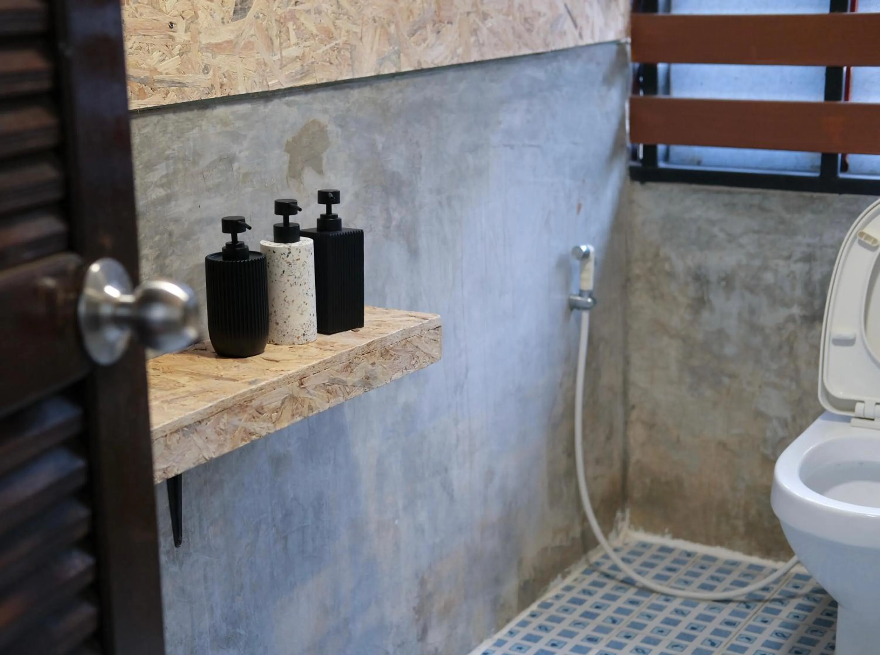 @Home Hostel Wua Lai