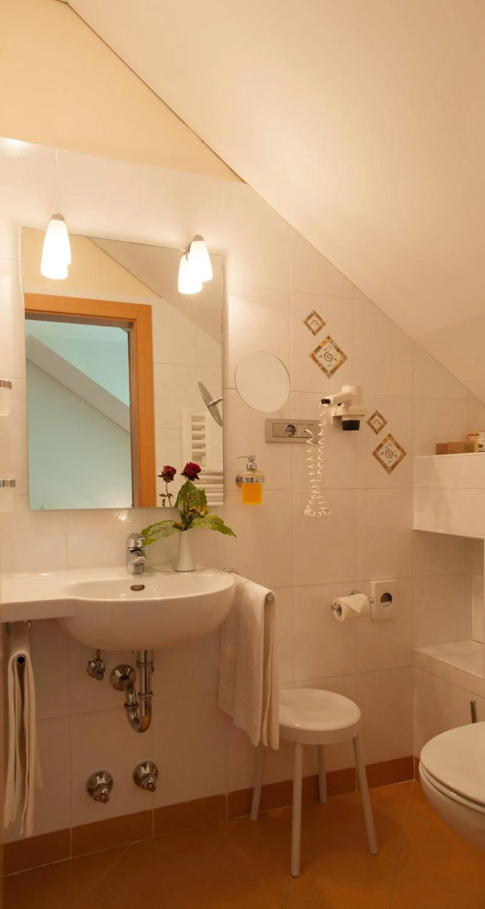 Bathroom in Angerburg Blumenhotel