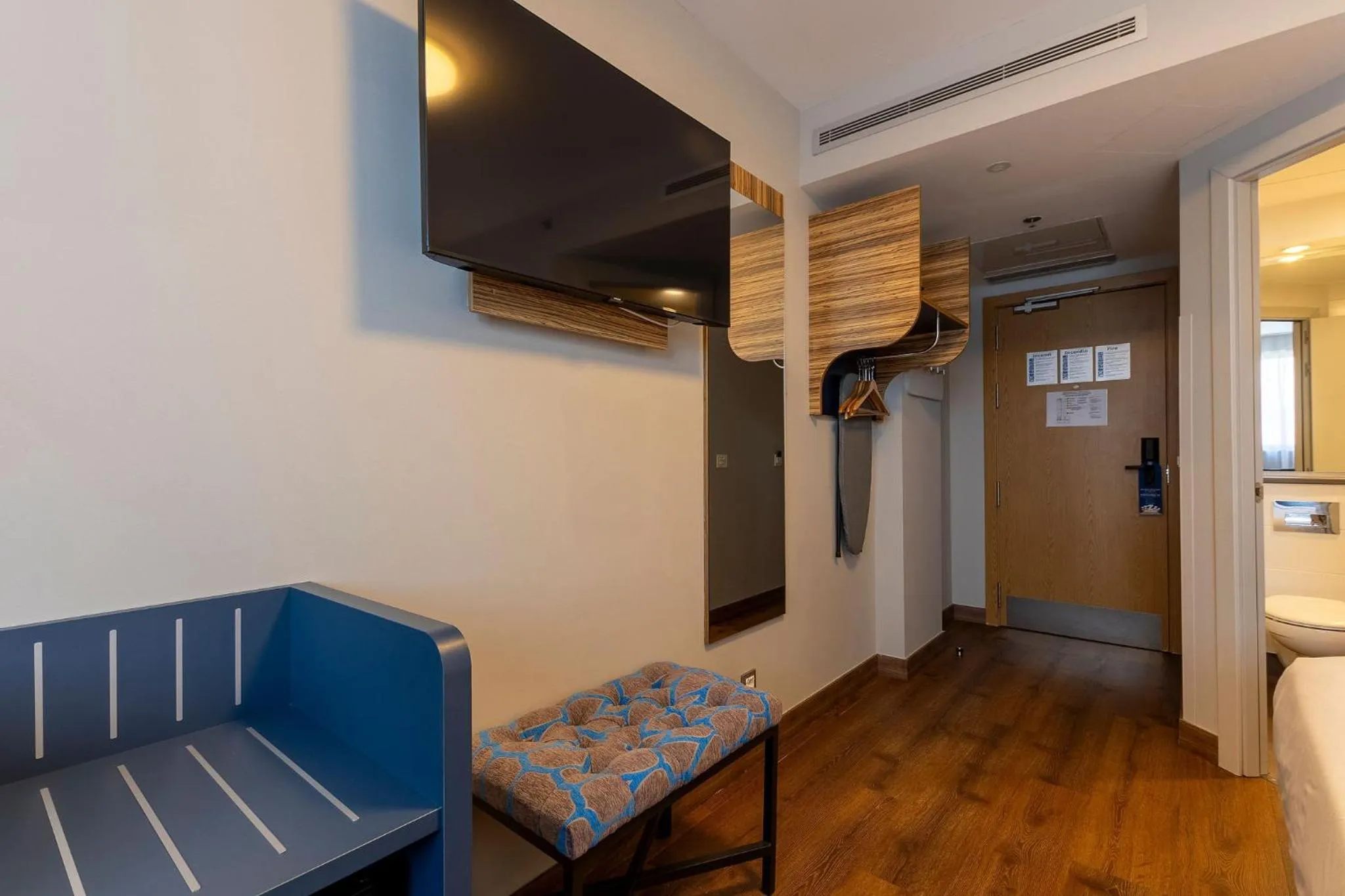 Bedroom in Travelodge Barcelona Poblenou