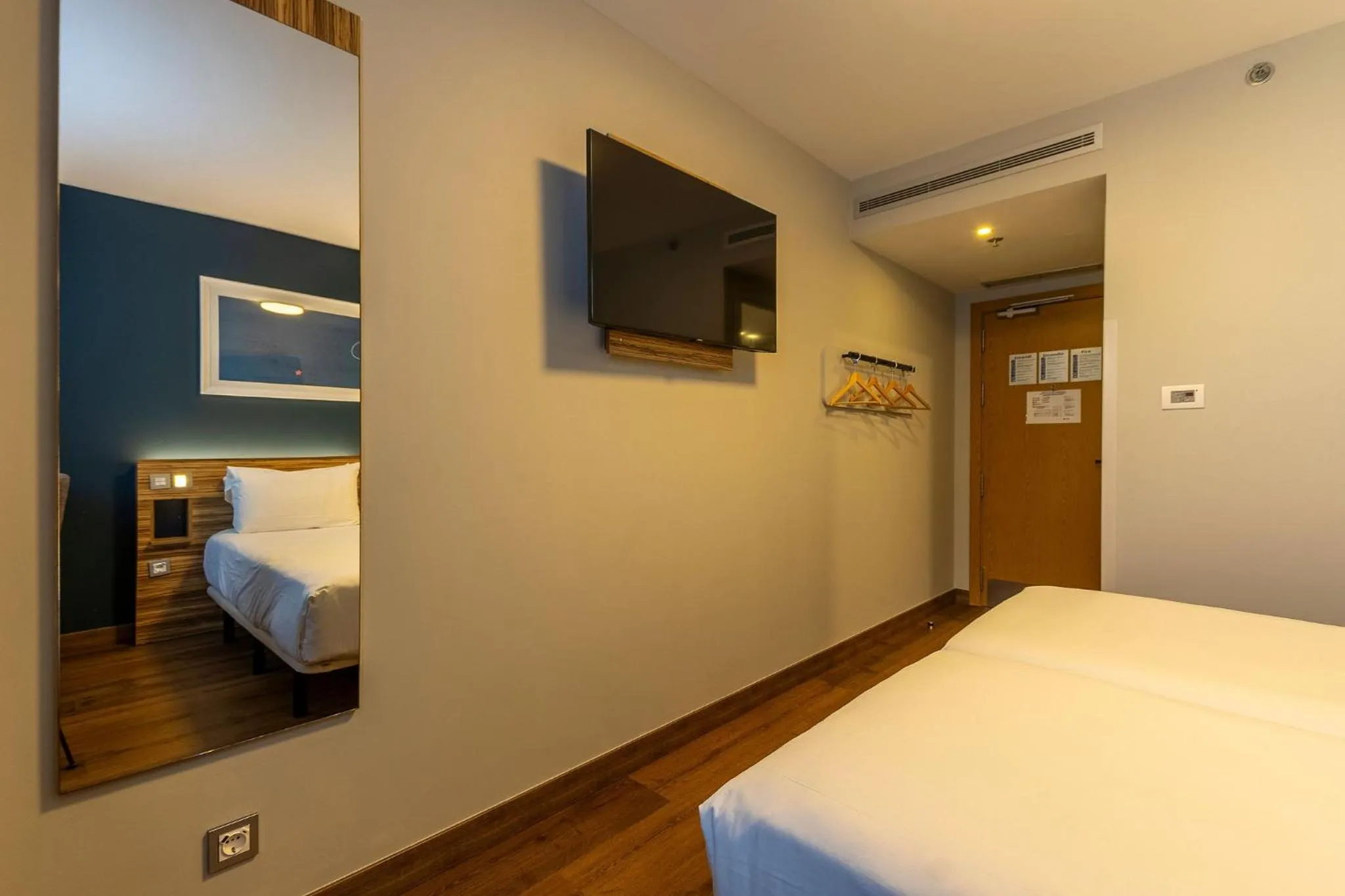 Bed in Travelodge Barcelona Poblenou