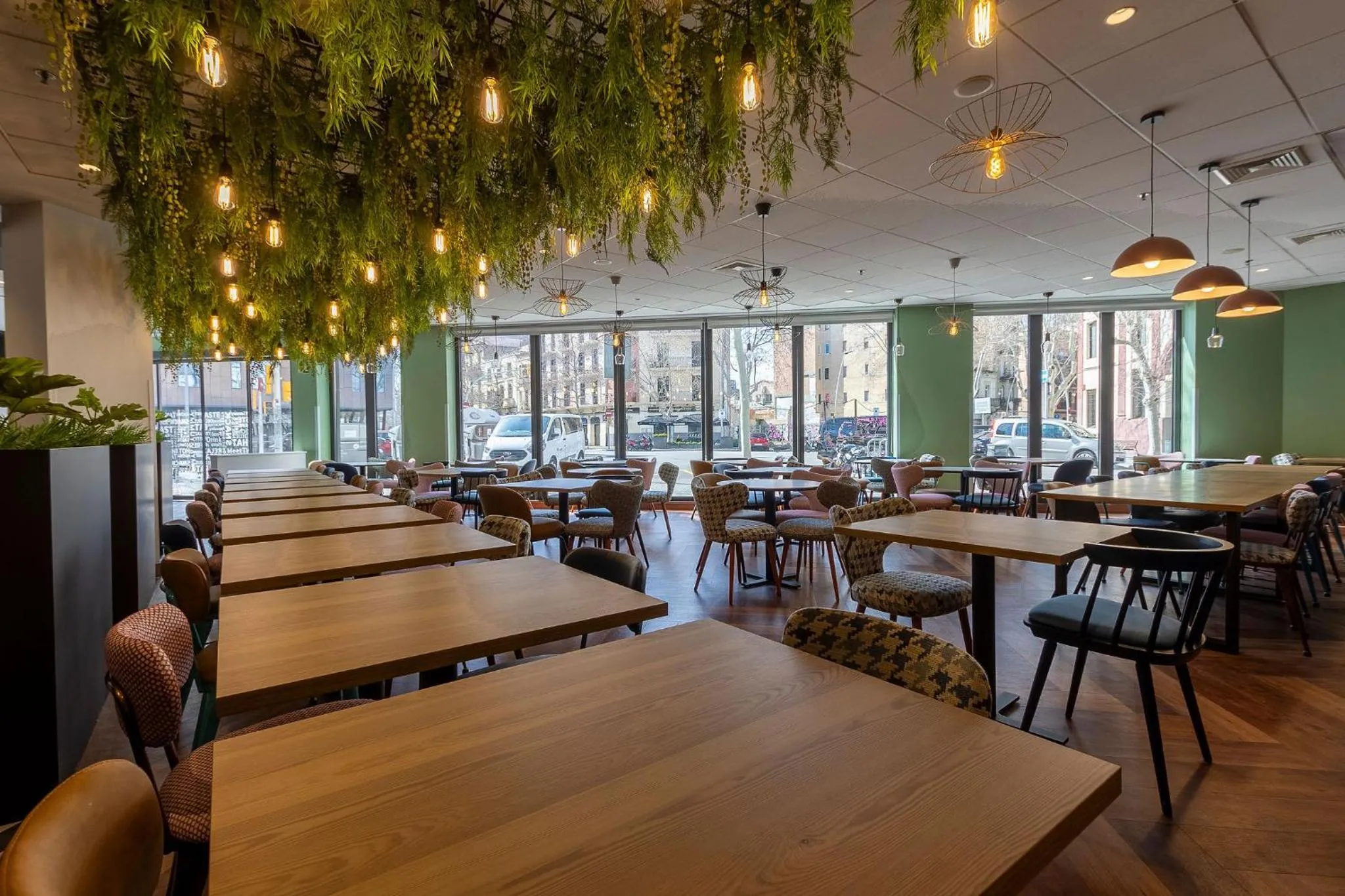 Restaurant/places to eat in Travelodge Barcelona Poblenou