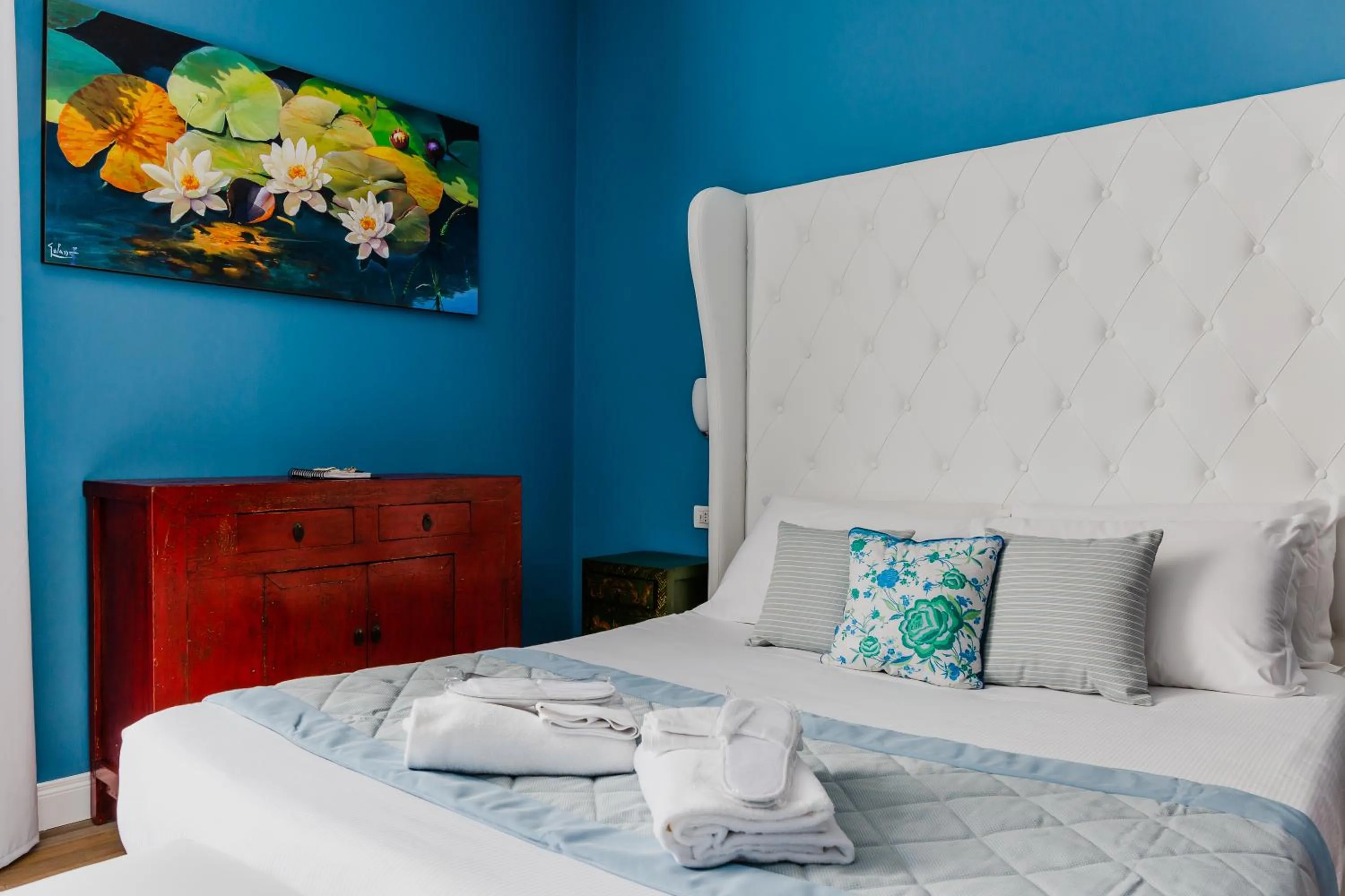 Decorative detail, Bed in B&B La Residenza di Michelangelo