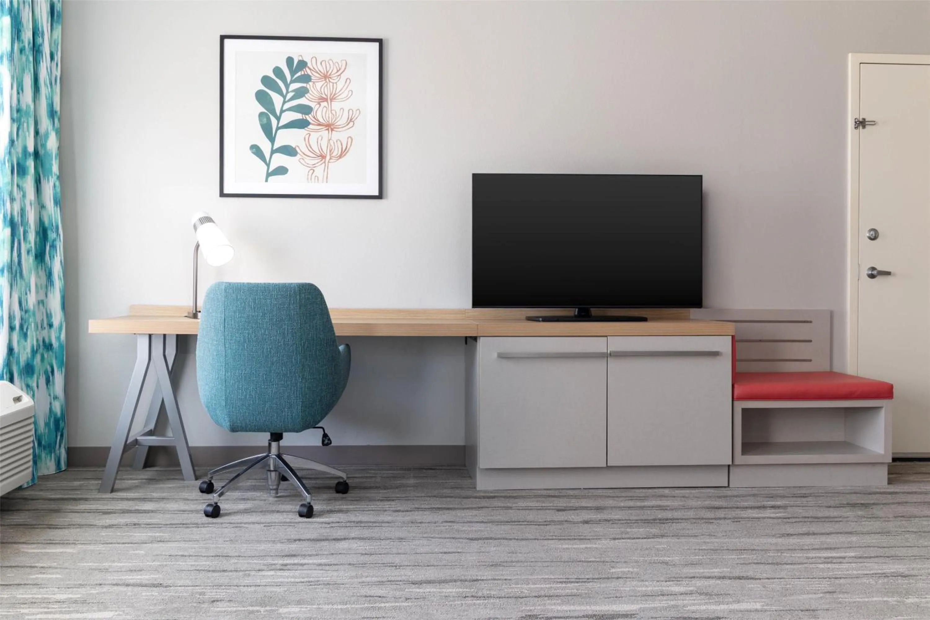 Bedroom in Hilton Garden Inn Ontario Rancho Cucamonga