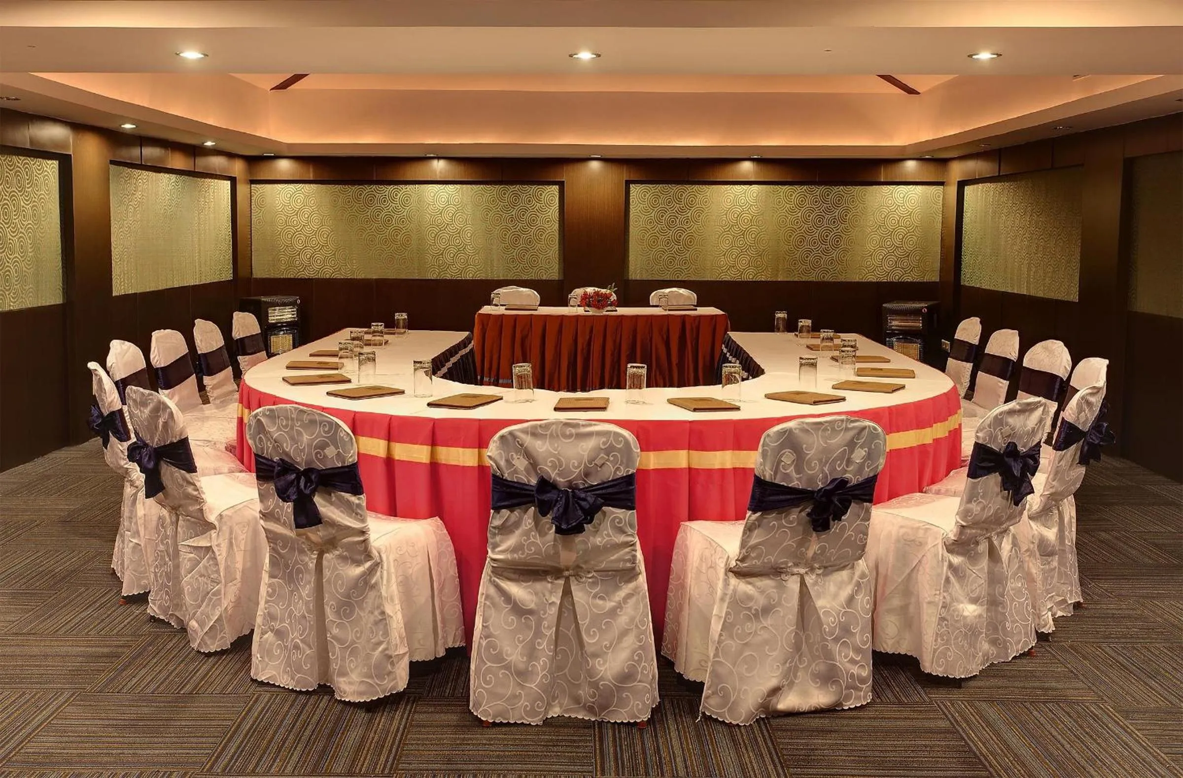 Banquet/Function facilities in Sinclairs Retreat Ooty