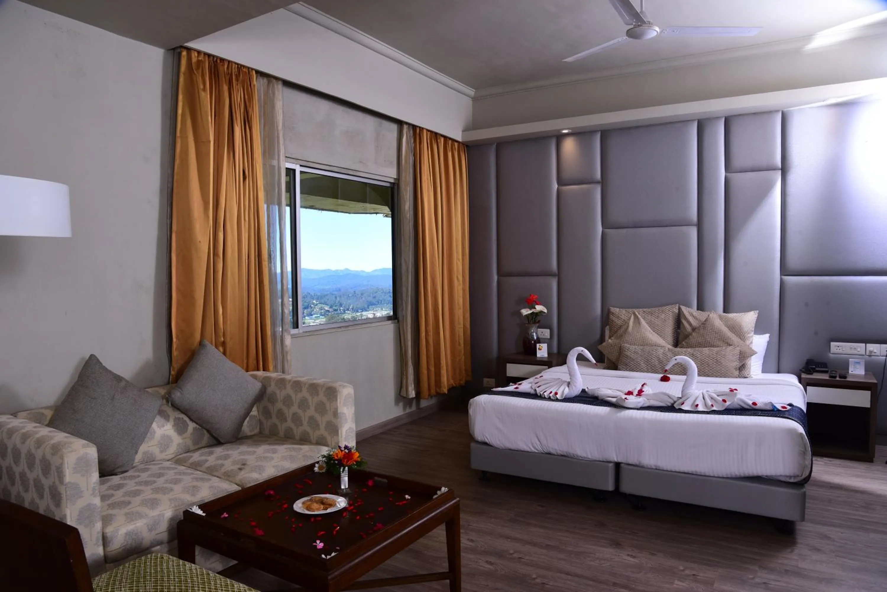 Bed in Sinclairs Retreat Ooty