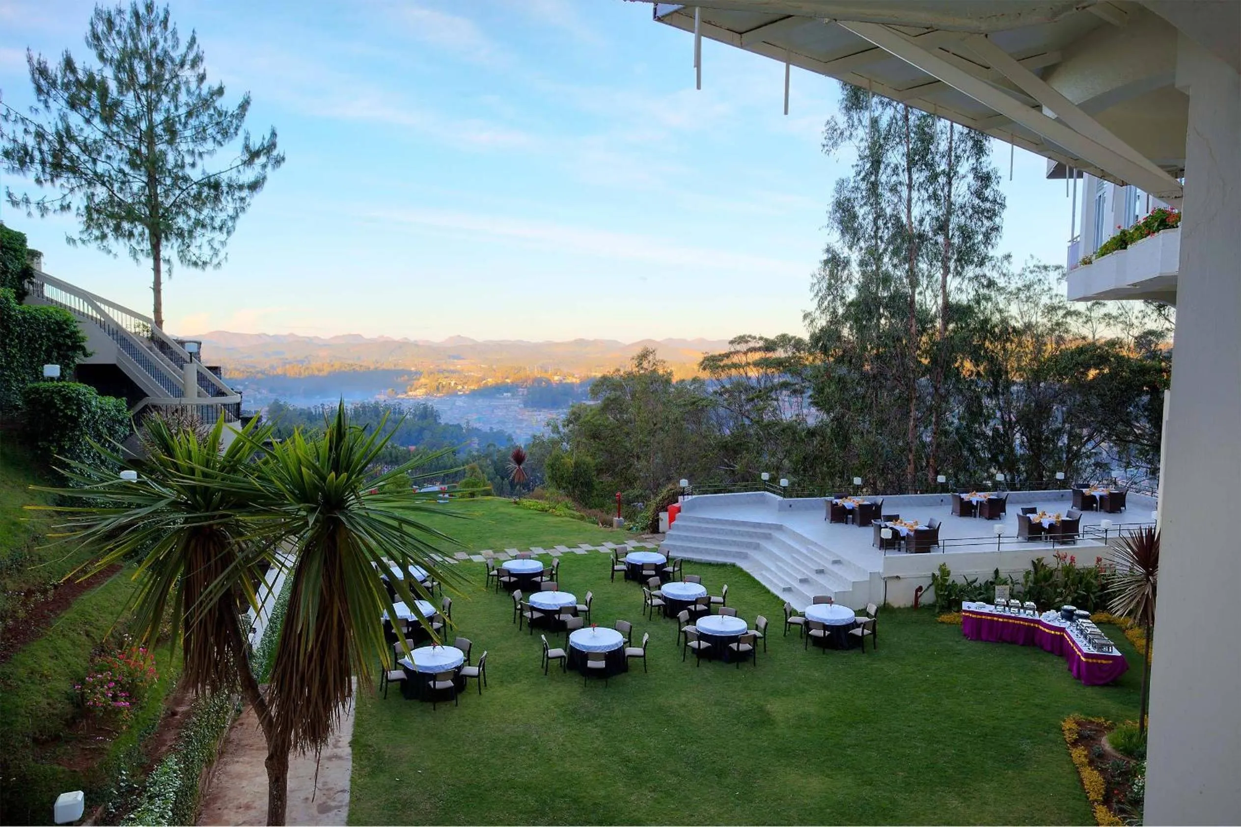 Day in Sinclairs Retreat Ooty