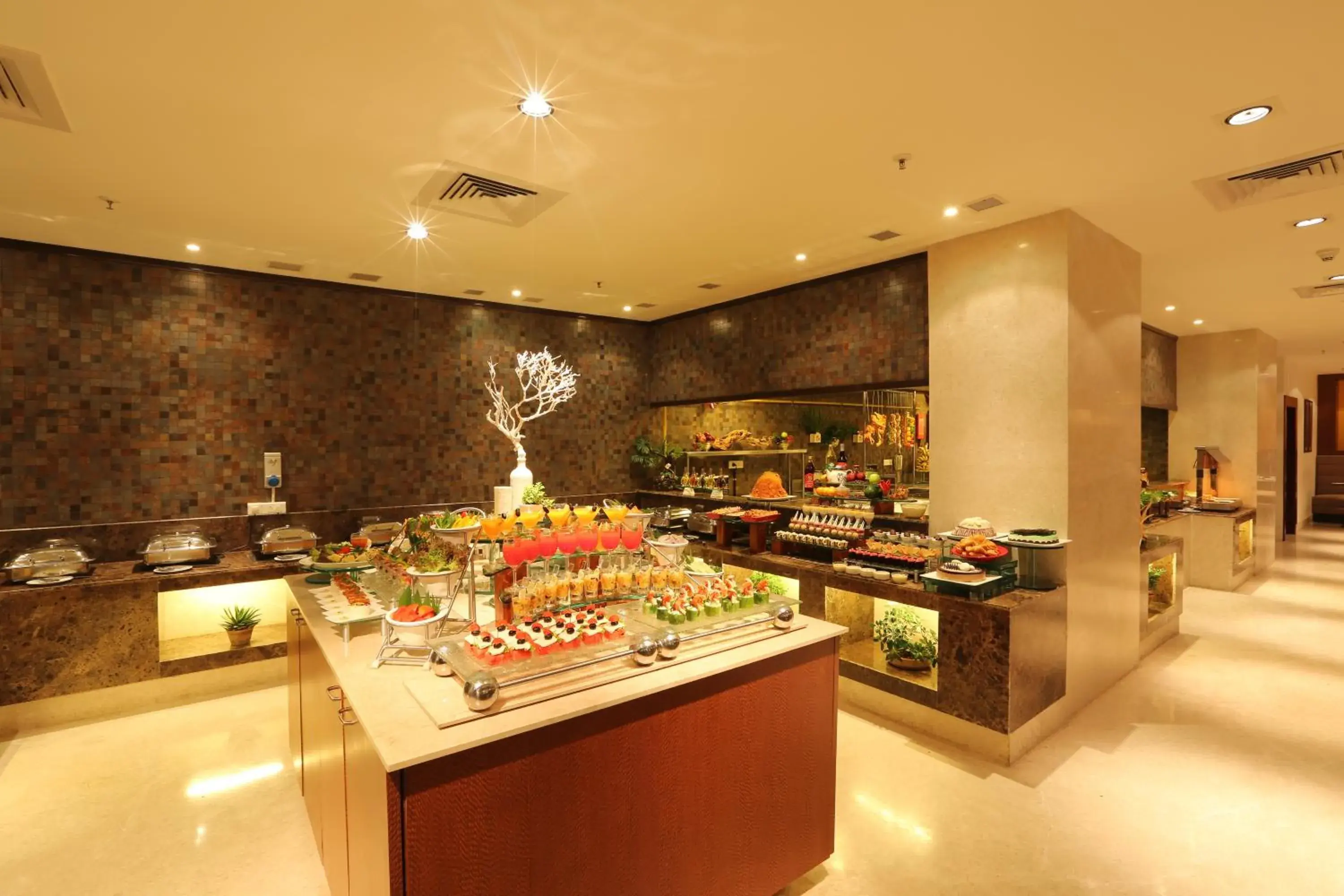 Restaurant/places to eat in Mysore County Retreat Restaurant/places to eat in Mysore County Retreat