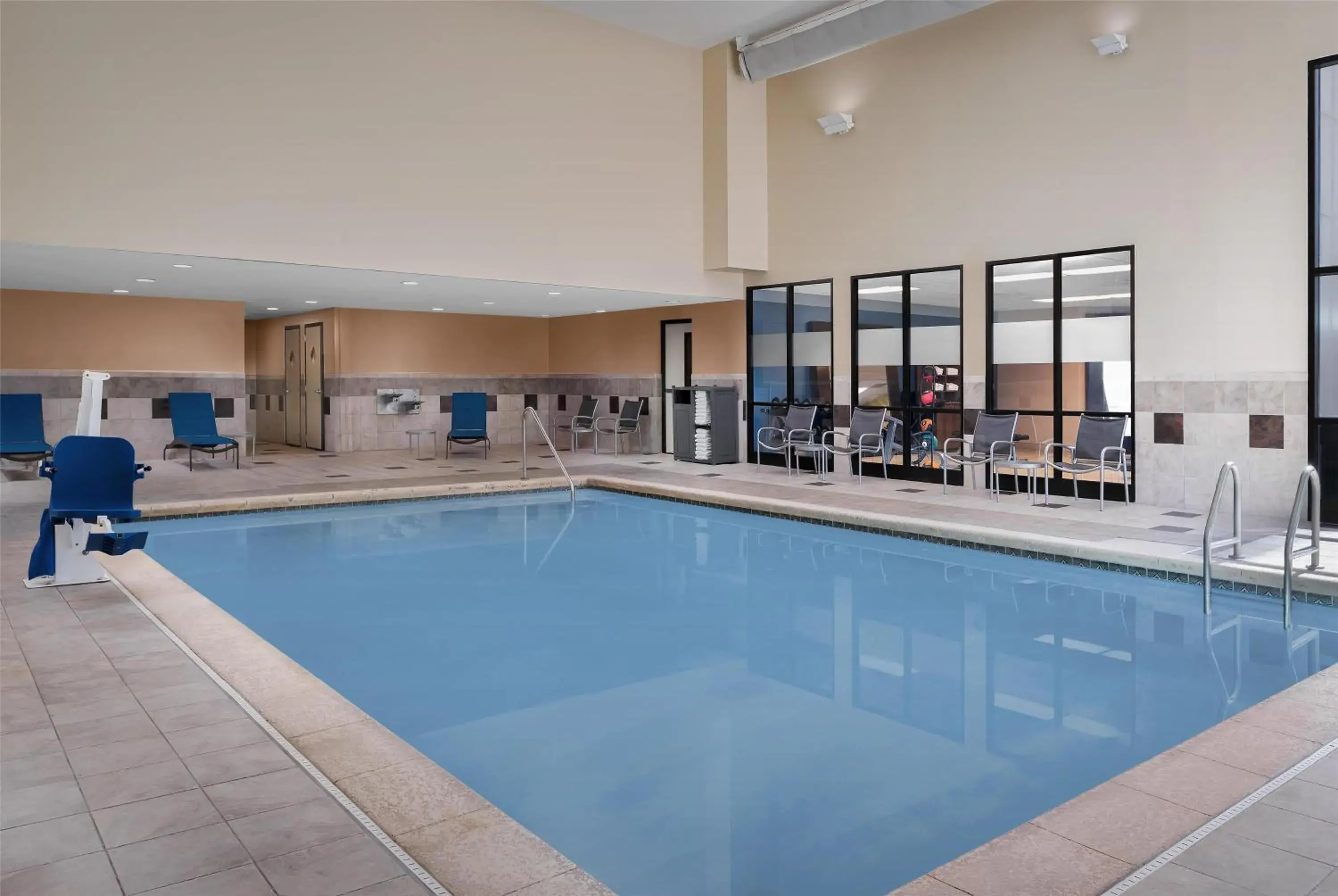 Pool view in Hampton Inn & Suites Omaha-Downtown Pool view in Hampton Inn & Suites Omaha-Downtown