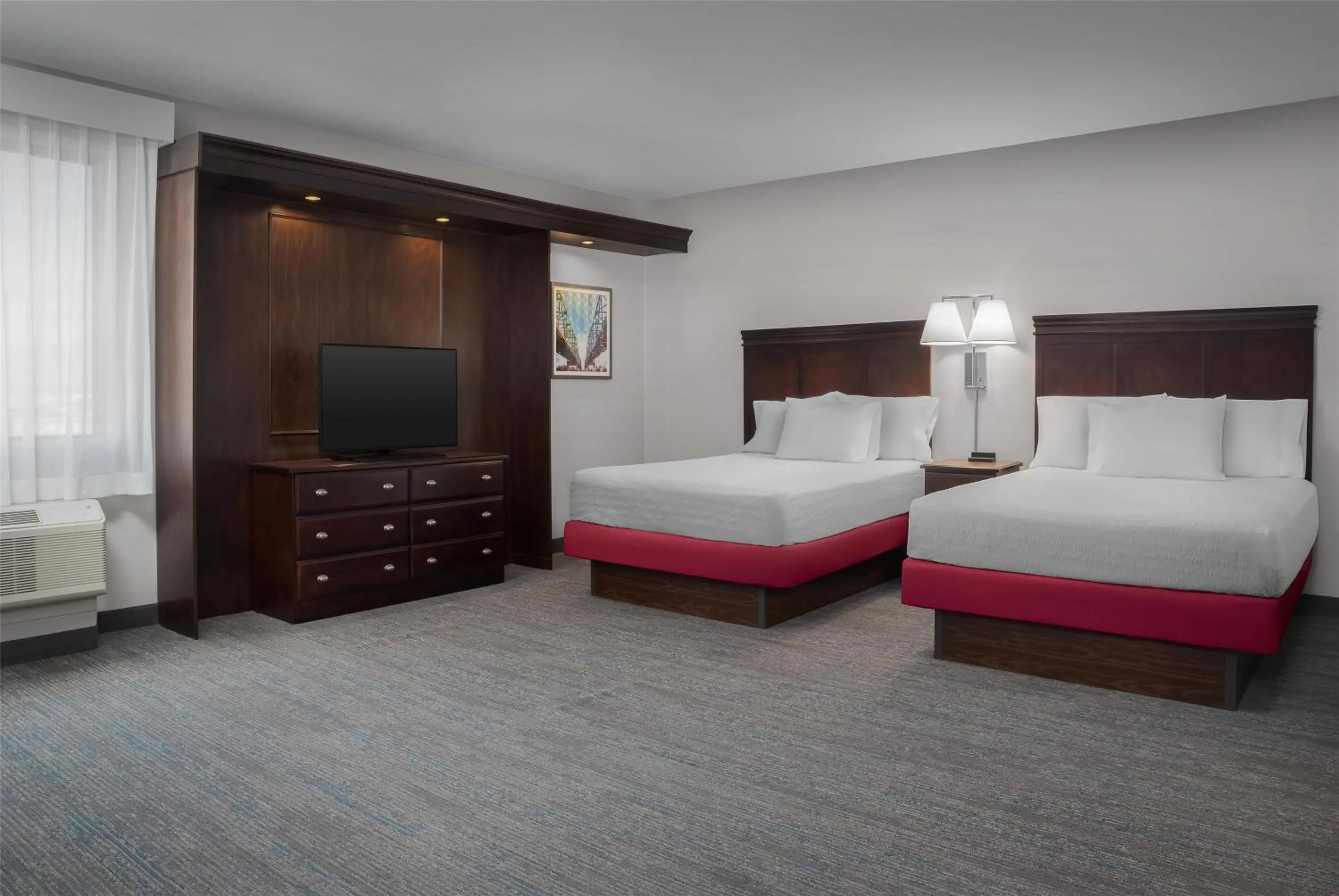 Bed in Hampton Inn & Suites Omaha-Downtown