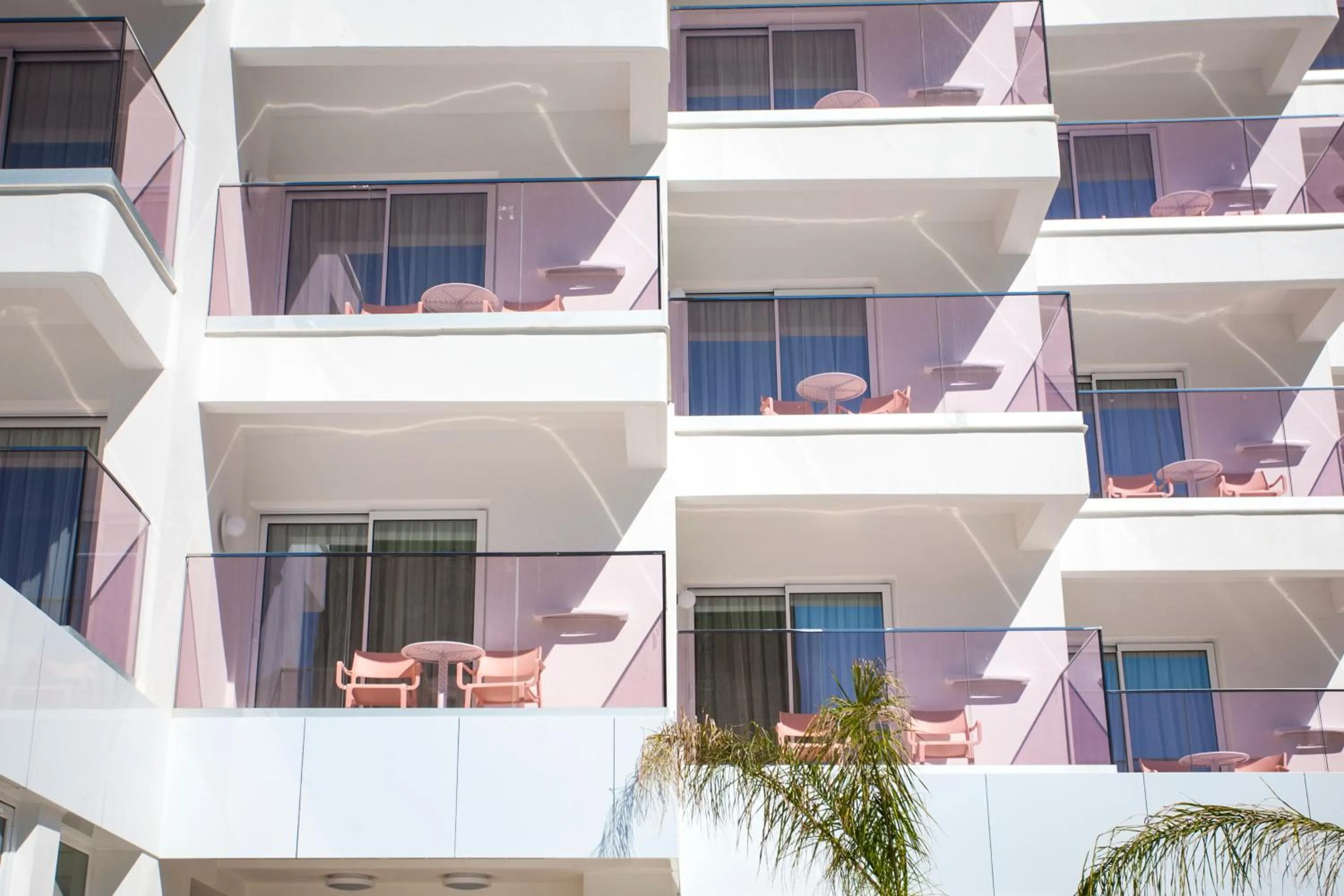Property building in Ambassador Playa II