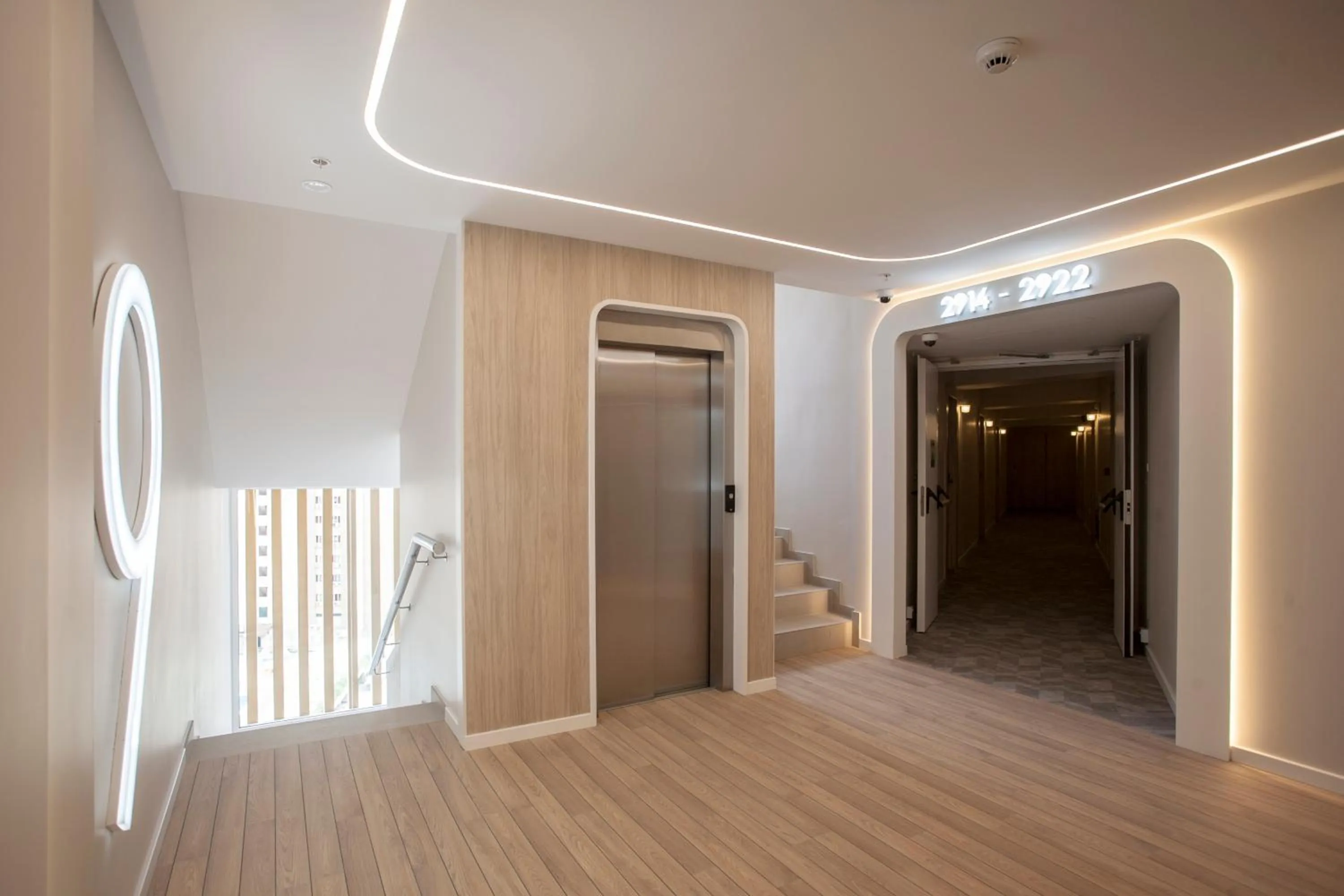 elevator in Ambassador Playa II