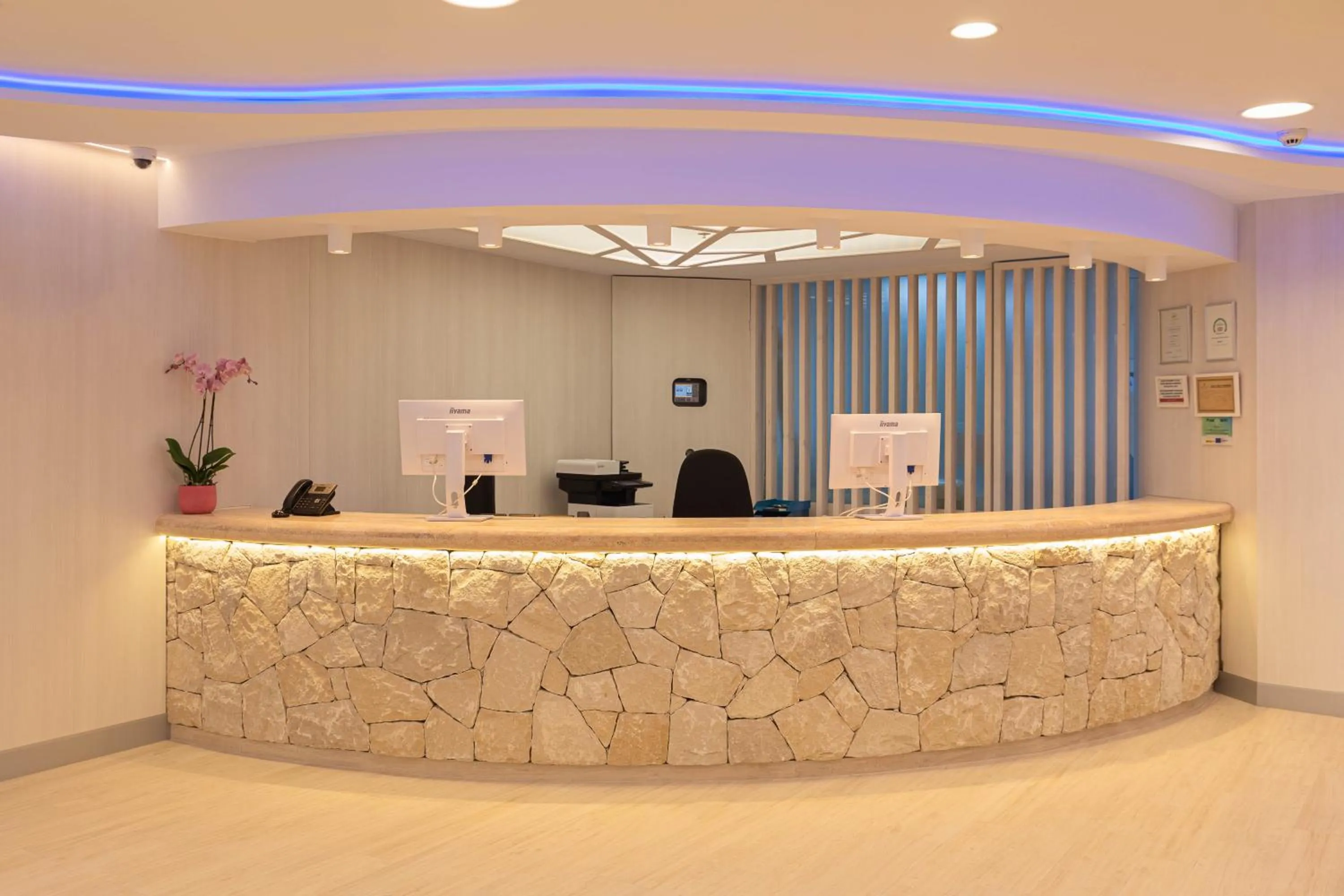 Lobby or reception in Ambassador Playa II