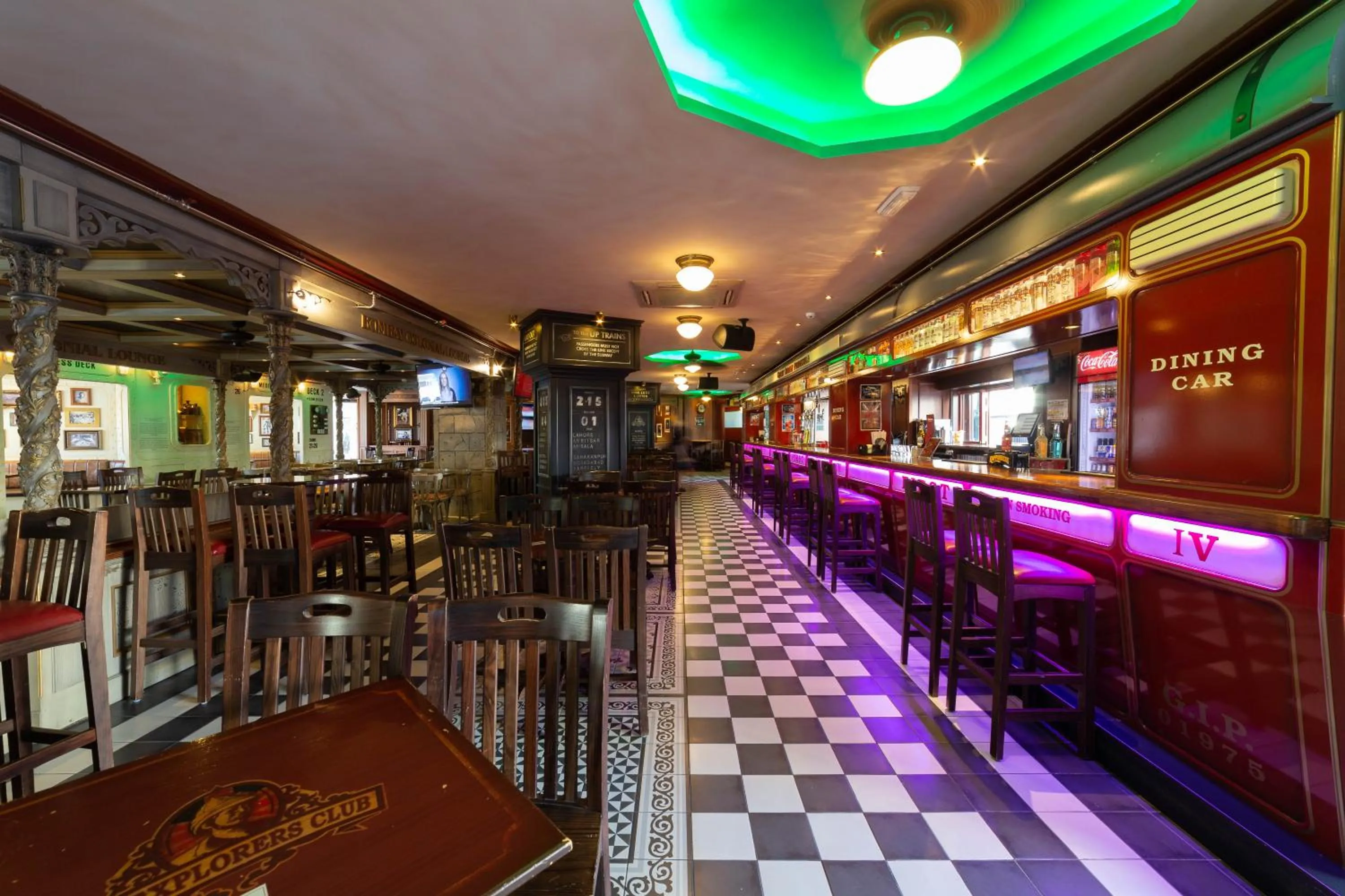 Lounge or bar in Ambassador Playa II