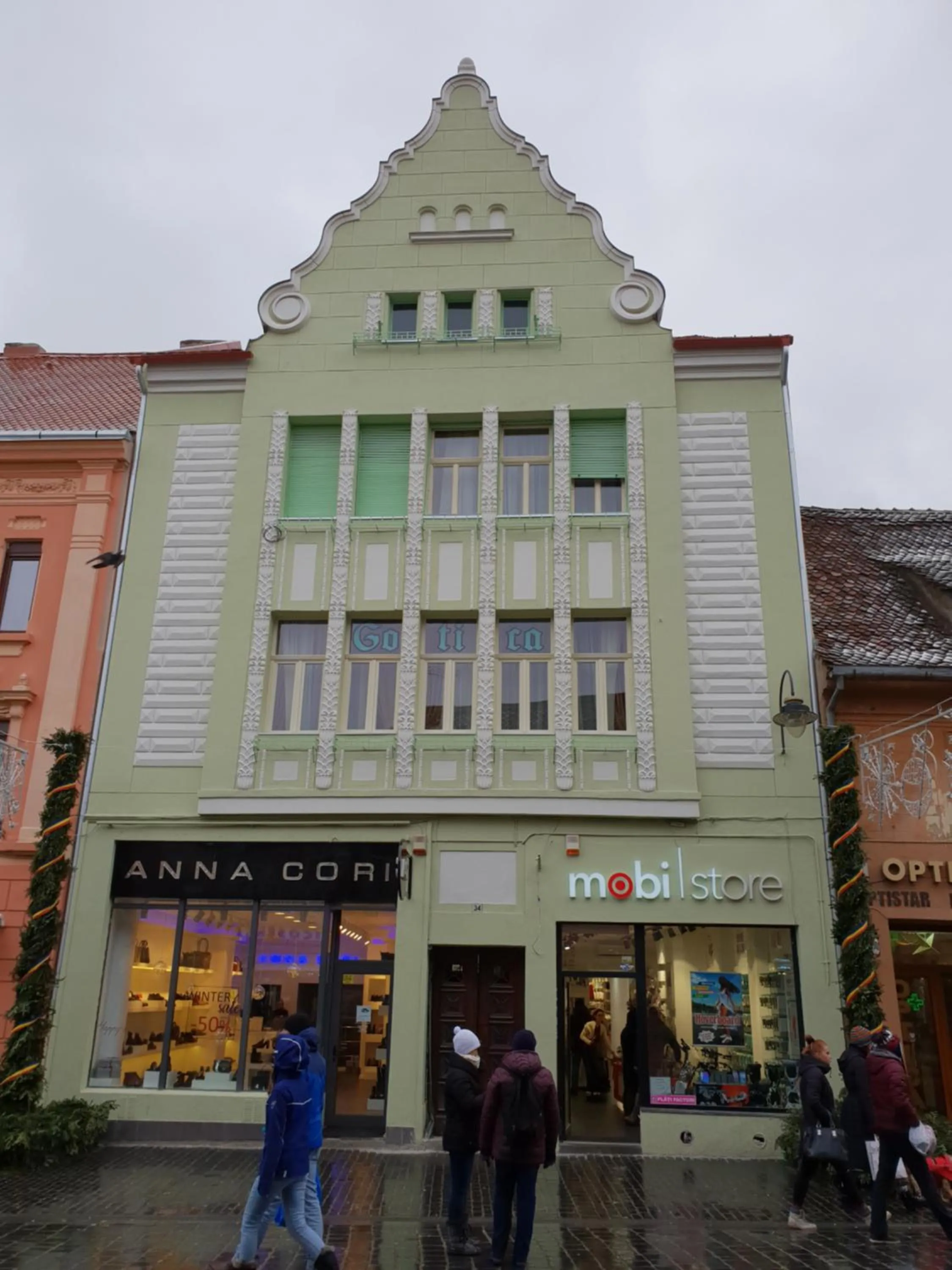 Facade/entrance in Casa Gotica Residence