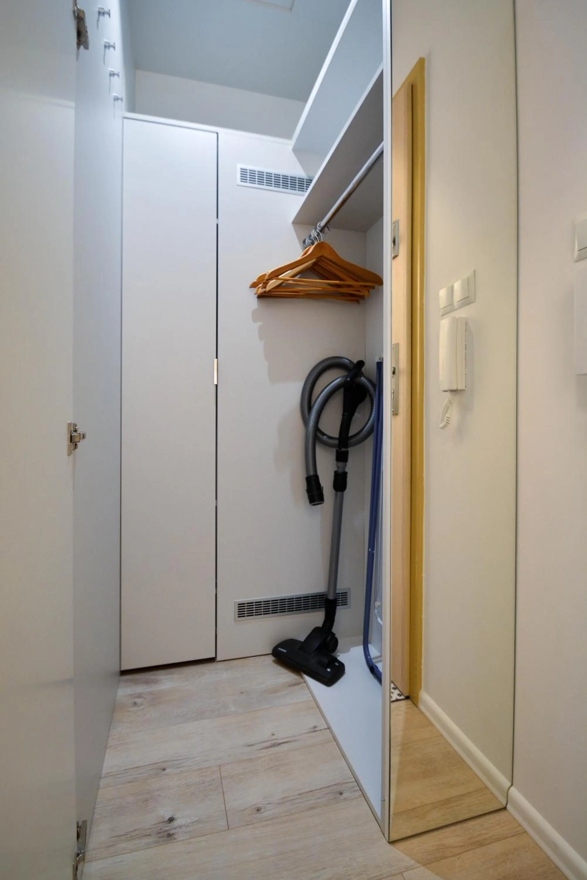 Area and facilities in Osiedle Cesarskie Apartamenty - Parking - Apartamenty Bryza