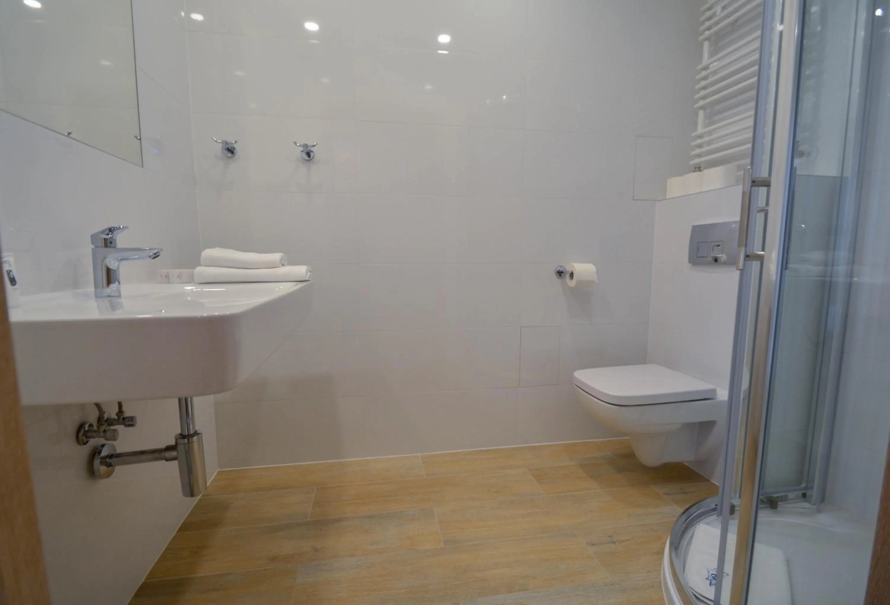 Bathroom in Osiedle Cesarskie Apartamenty - Parking - Apartamenty Bryza