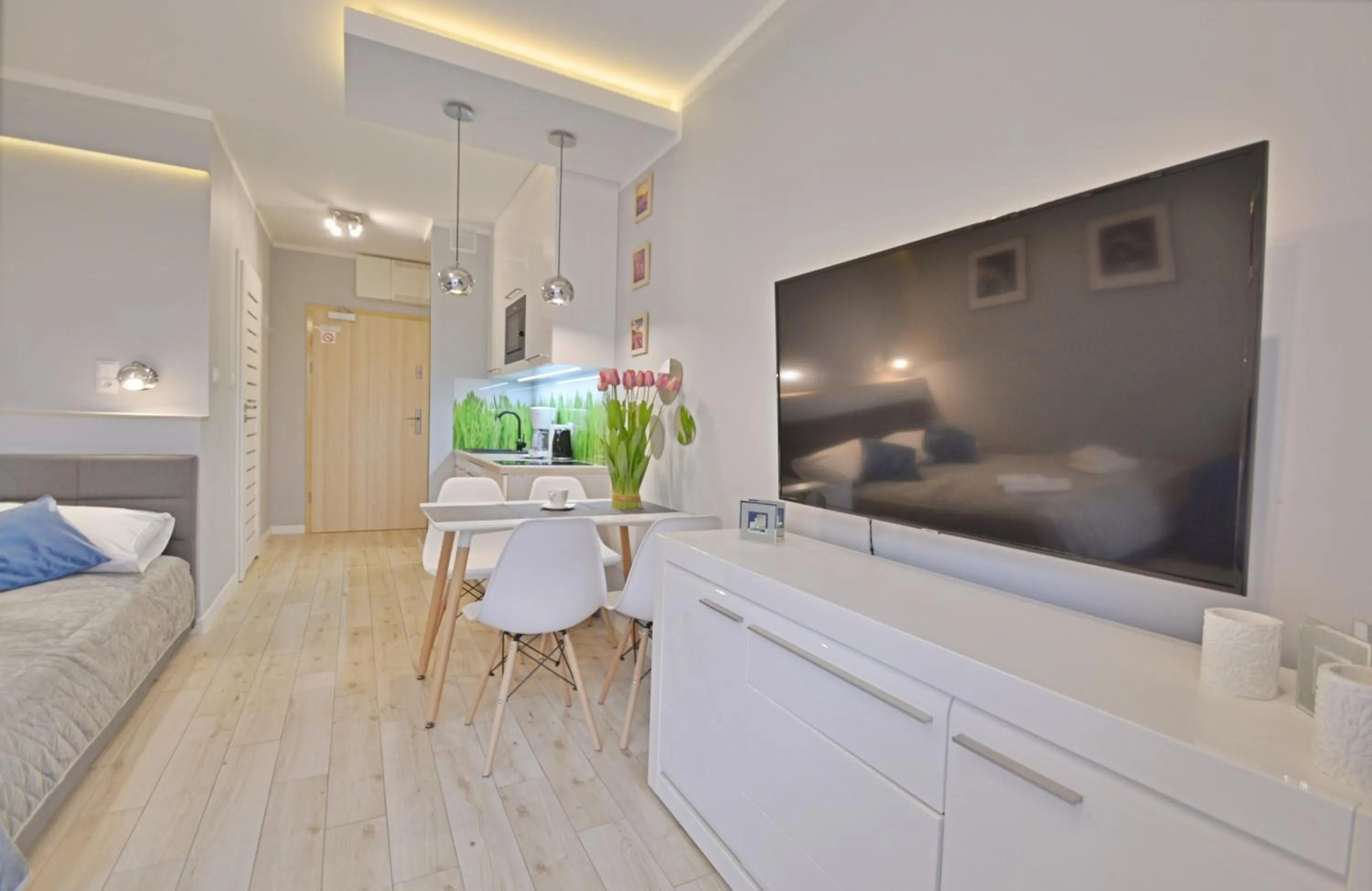 Photo of the whole room, Bed in Osiedle Cesarskie Apartamenty - Parking - Apartamenty Bryza