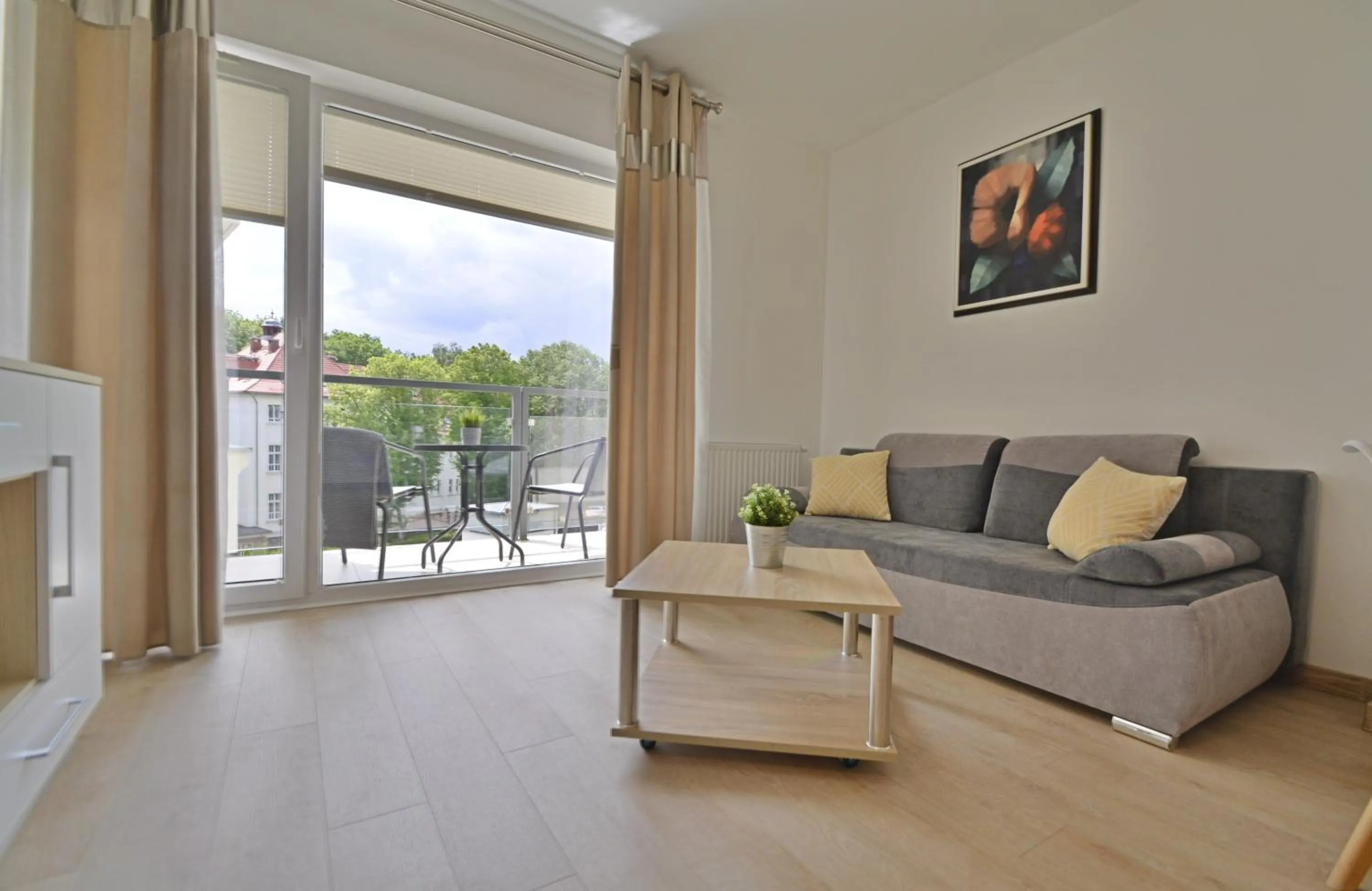 Balcony/Terrace in Osiedle Cesarskie Apartamenty - Parking - Apartamenty Bryza