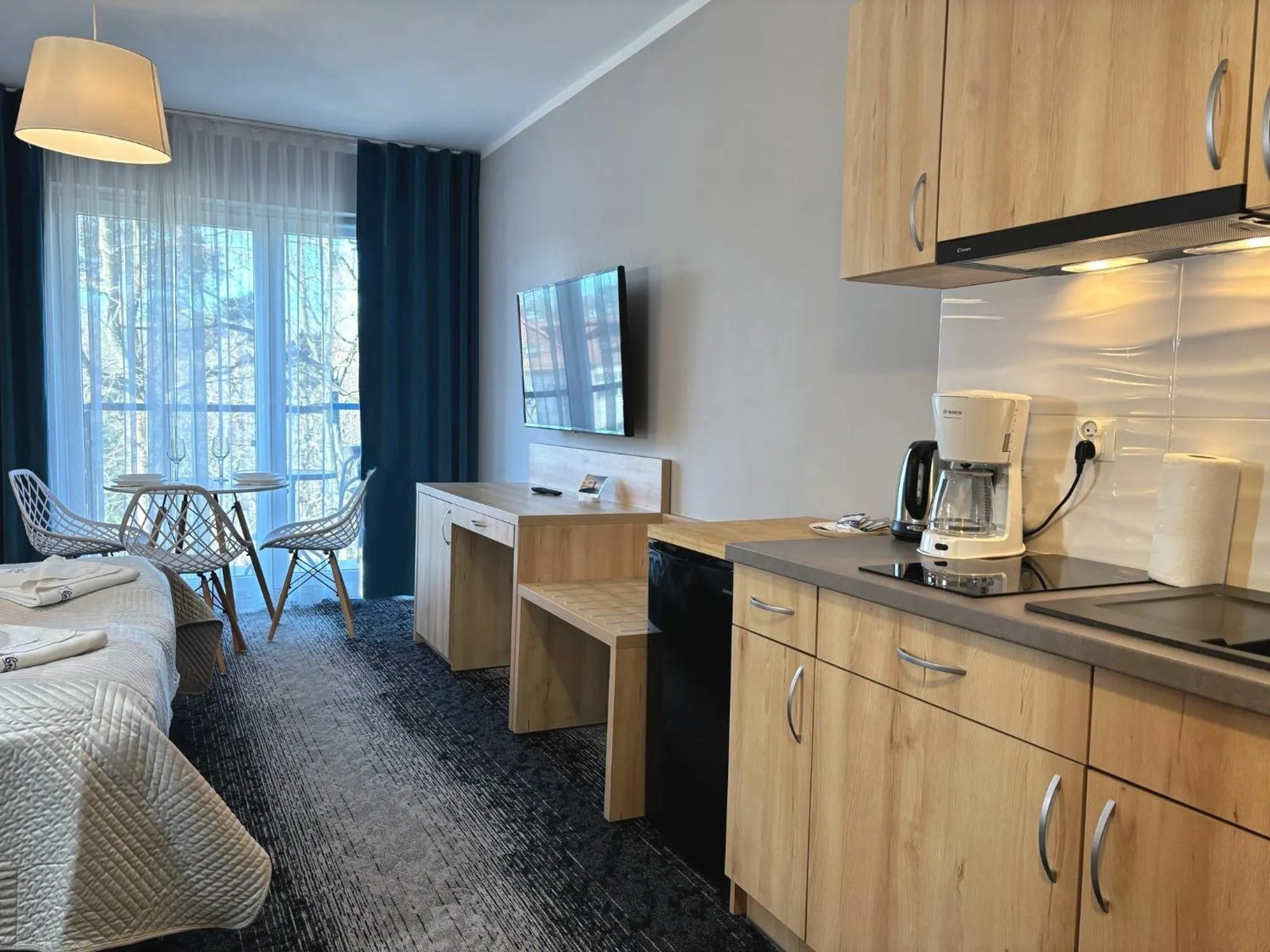 Bed in Osiedle Cesarskie Apartamenty - Parking - Apartamenty Bryza