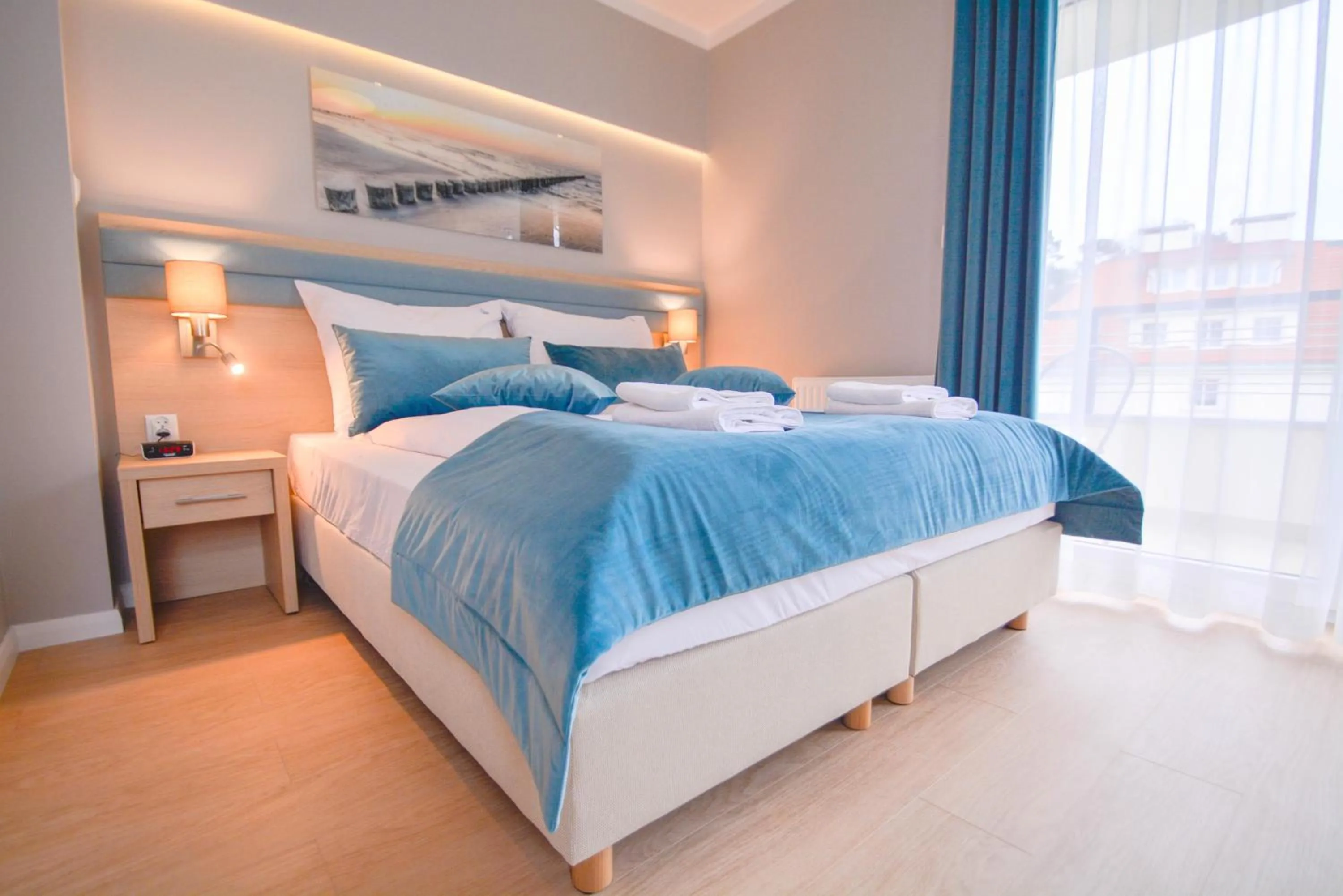 Bedroom, Bed in Osiedle Cesarskie Apartamenty - Parking - Apartamenty Bryza