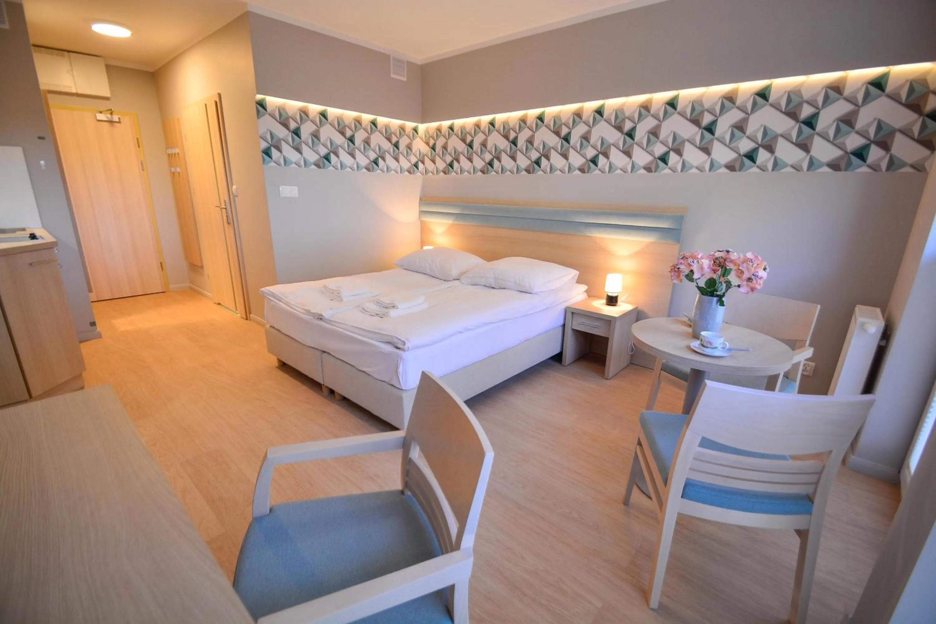 Bedroom, Bed in Osiedle Cesarskie Apartamenty - Parking - Apartamenty Bryza