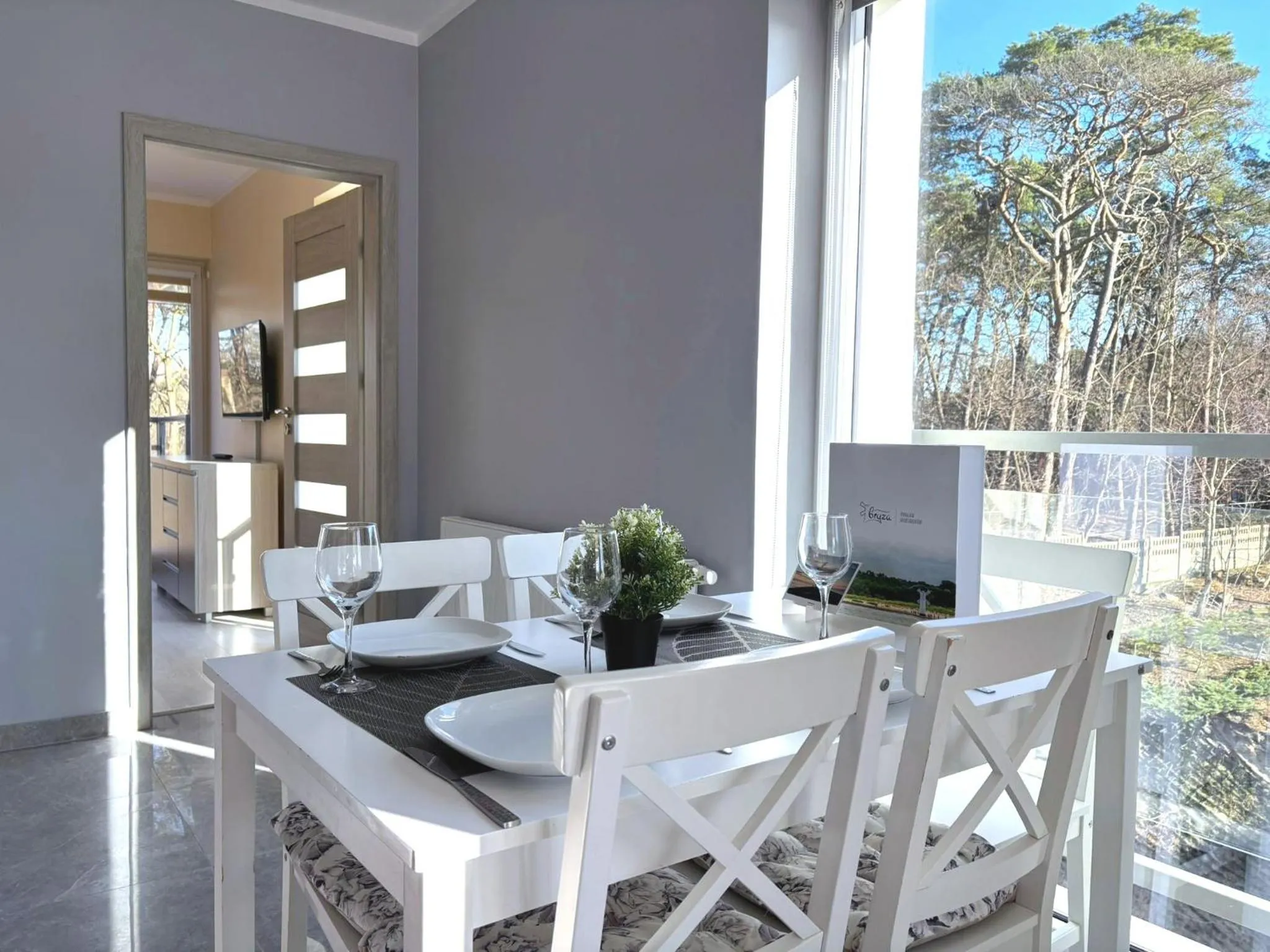 Kitchen or kitchenette in Osiedle Cesarskie Apartamenty - Parking - Apartamenty Bryza