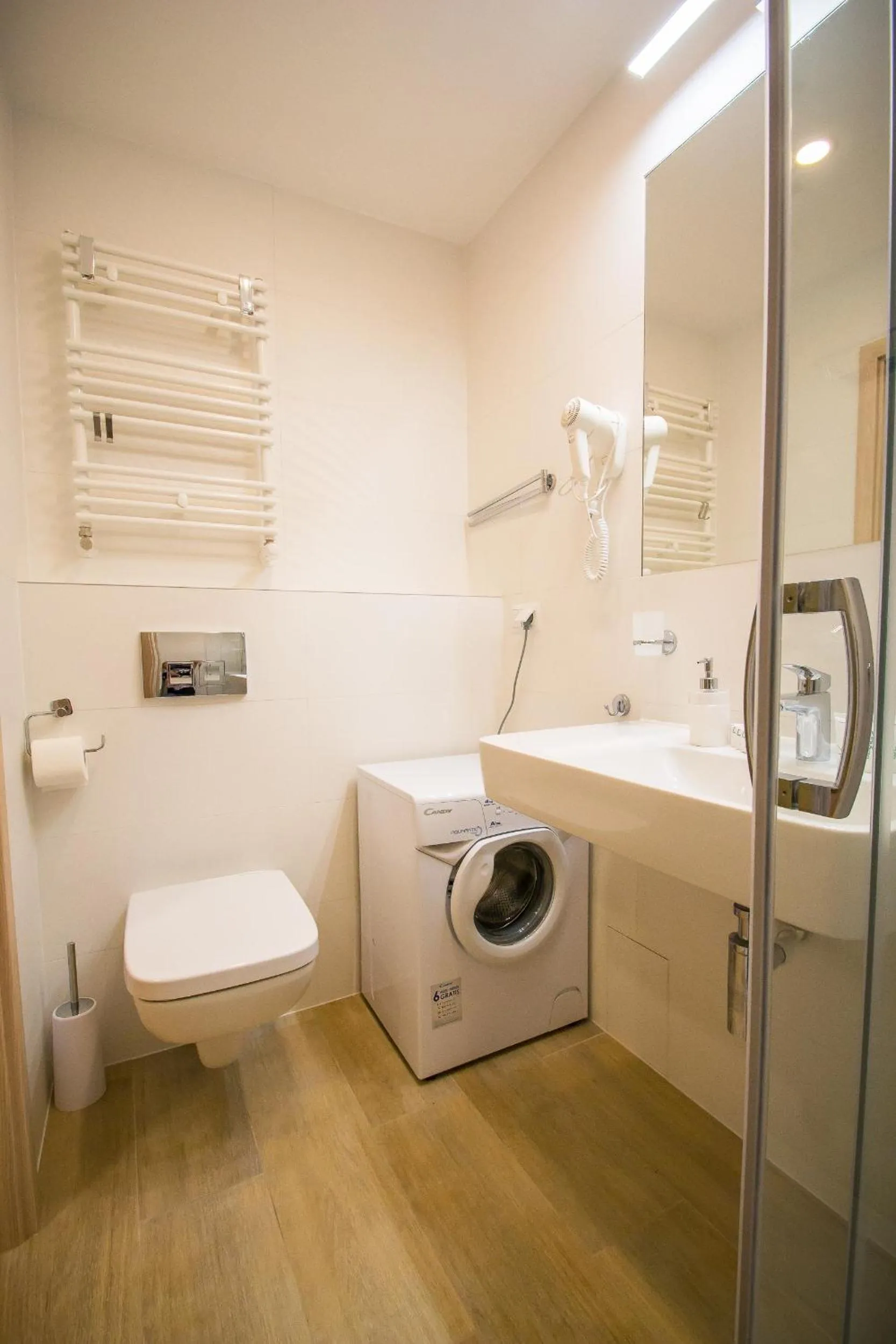 Bathroom in Osiedle Cesarskie Apartamenty - Parking - Apartamenty Bryza