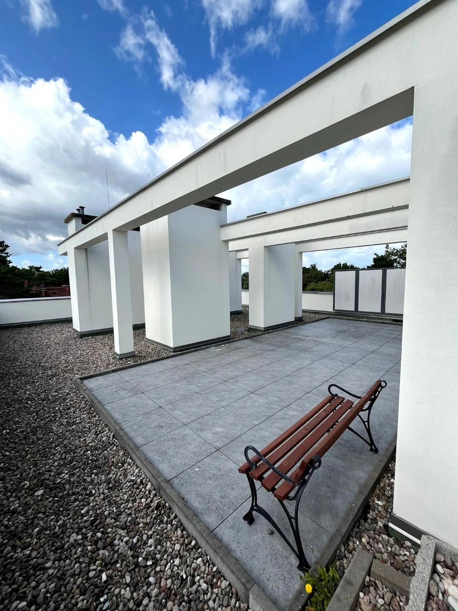 Property building in Osiedle Cesarskie Apartamenty - Parking - Apartamenty Bryza