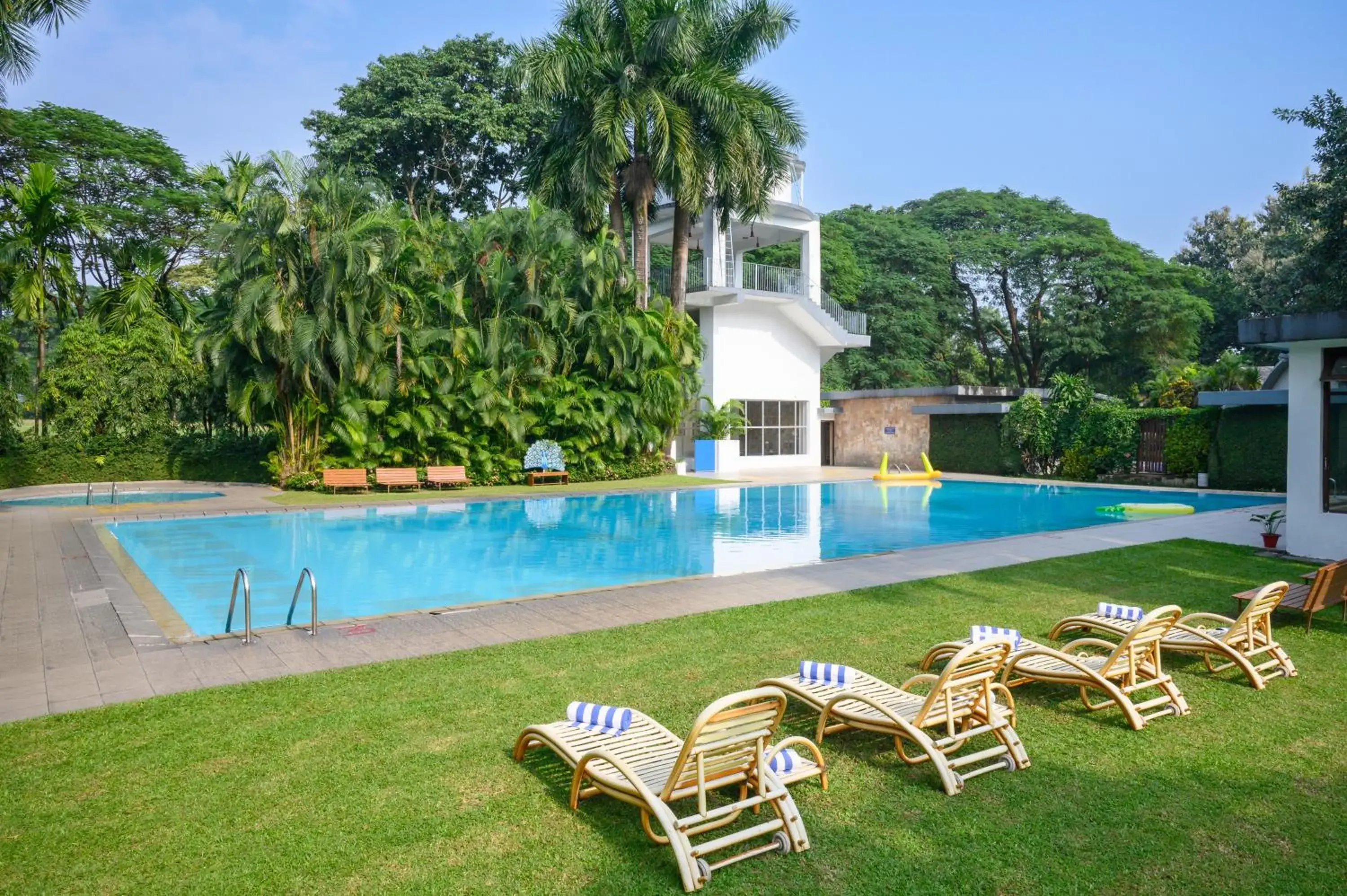 Swimming pool in Sinclairs Retreat Dooars, Chalsa Swimming pool in Sinclairs Retreat Dooars, Chalsa