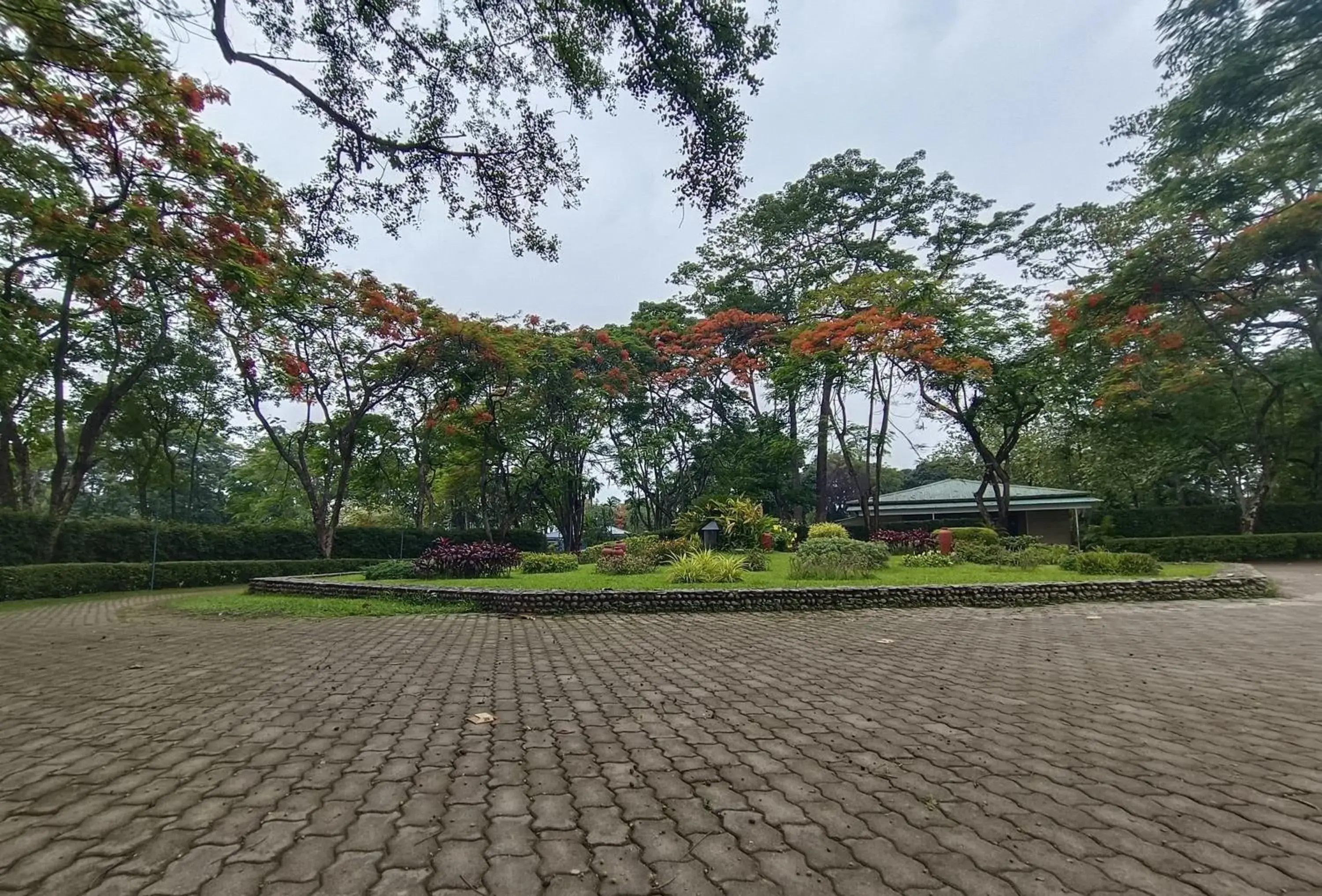 Facade/entrance in Sinclairs Retreat Dooars, Chalsa Facade/entrance in Sinclairs Retreat Dooars, Chalsa