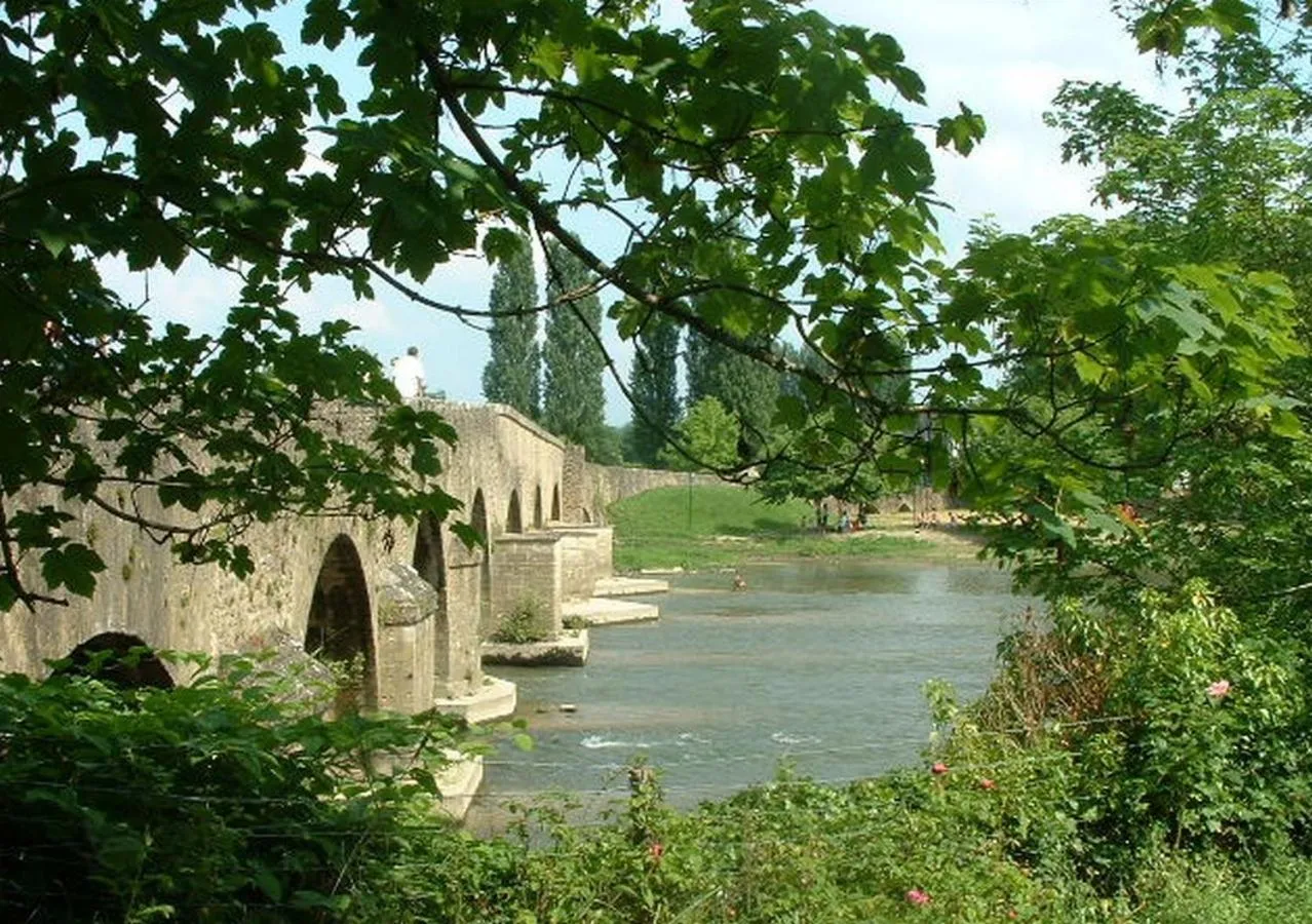 Chambres d'hôtes Le Pont Romain