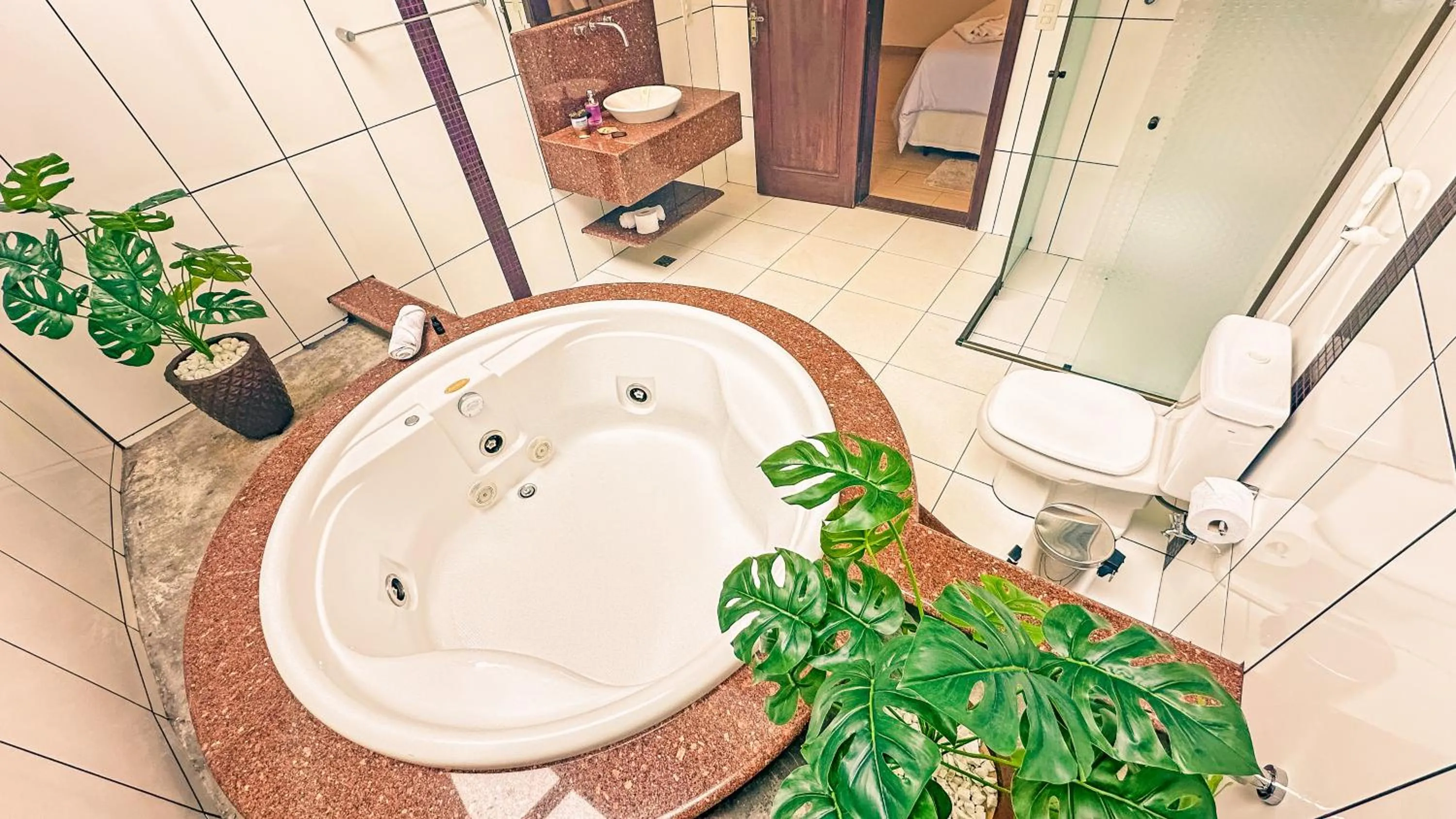 Hot Tub in Pousada Medeiros