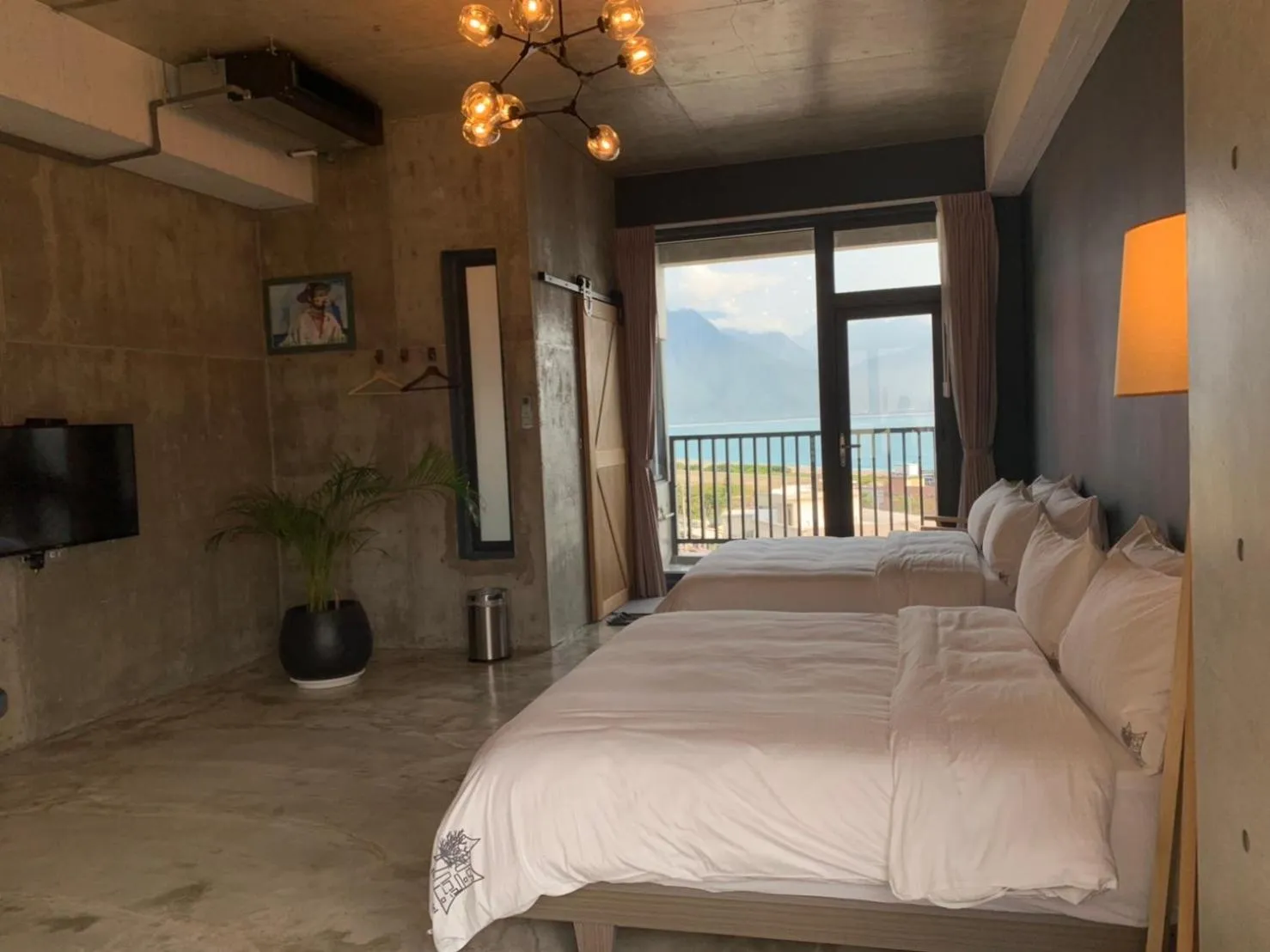 Bed in Come Sit Hostel