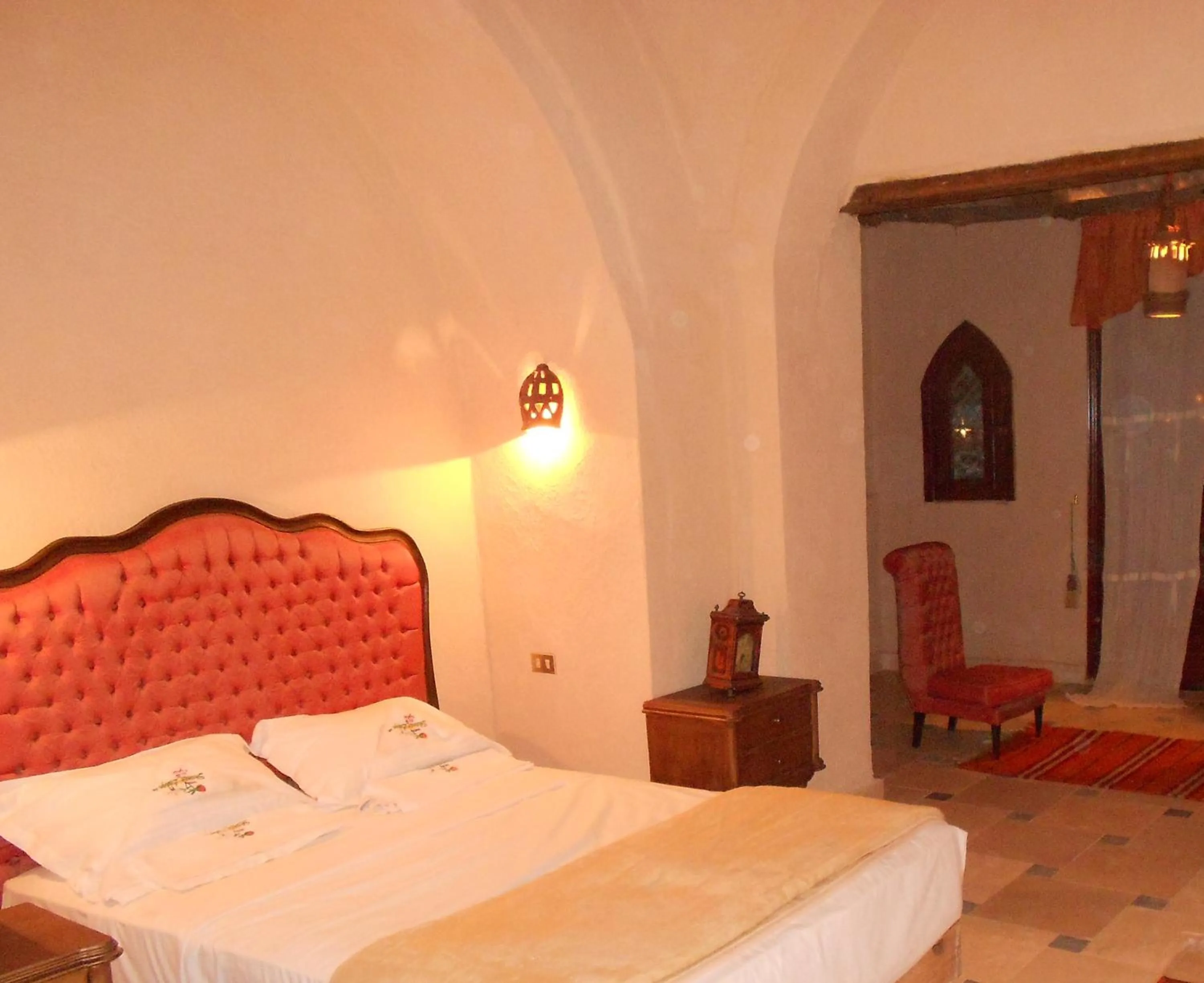 Bed in Shanda Lodge Desert Resort