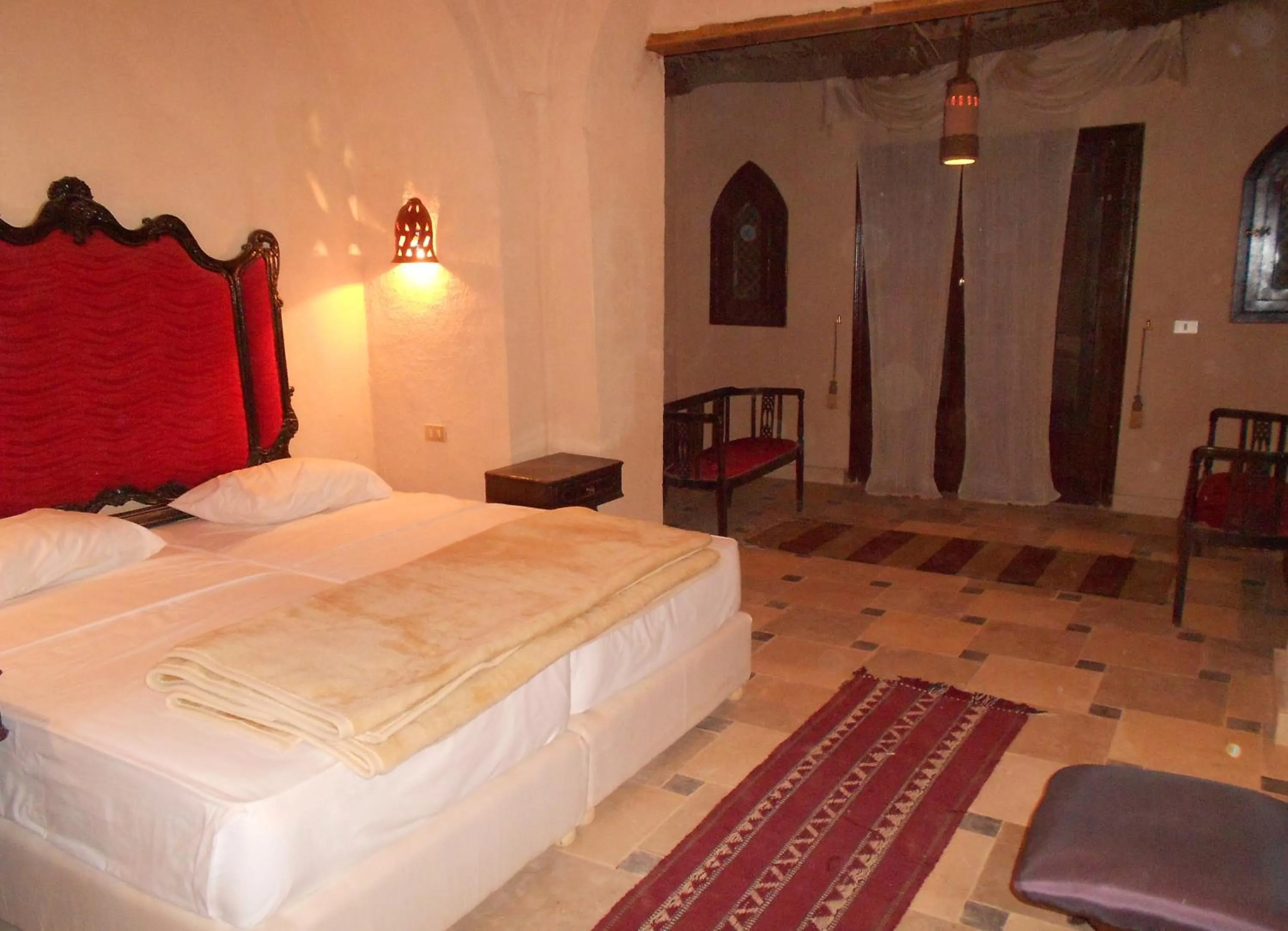 Bedroom, Bed in Shanda Lodge Desert Resort