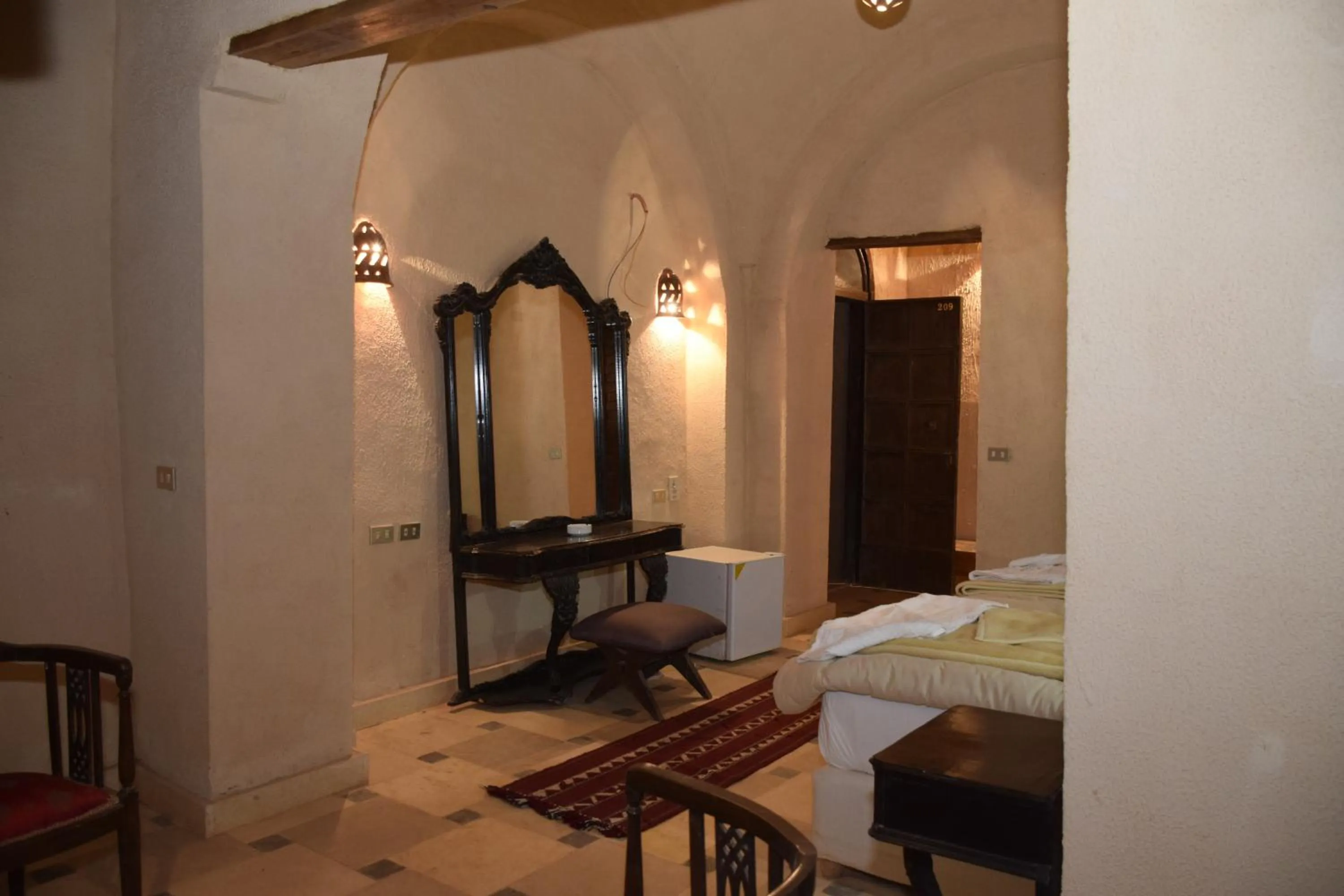 Bedroom, Bed in Shanda Lodge Desert Resort